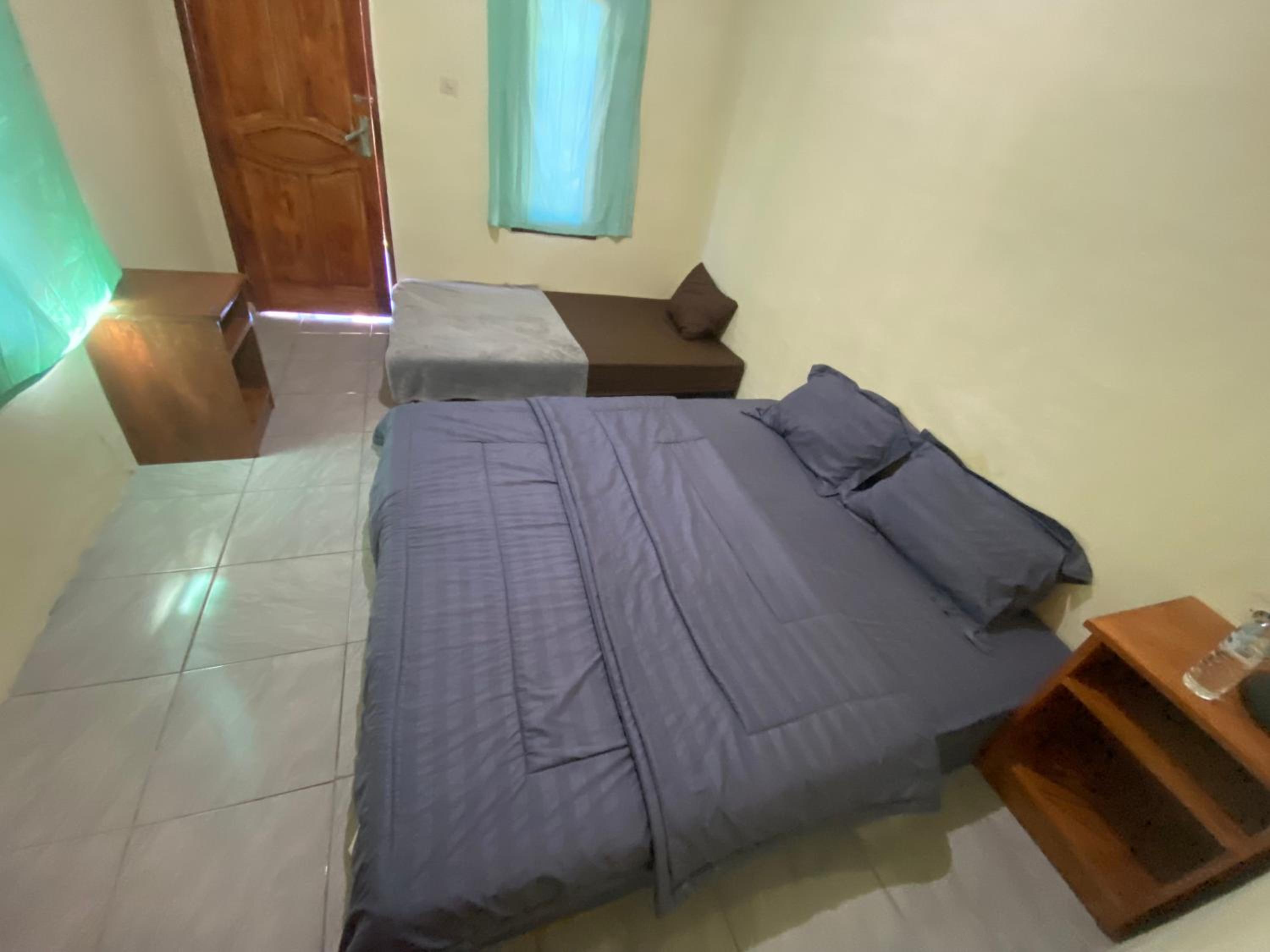Double Room with Private Bathroom - Photo 6
