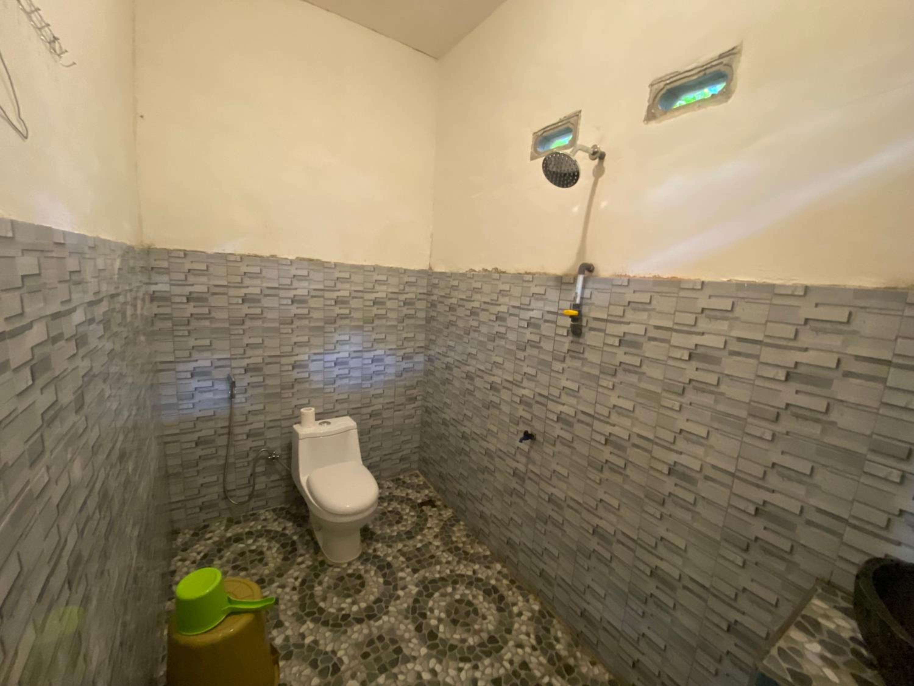 Double Room with Private Bathroom - Photo 9