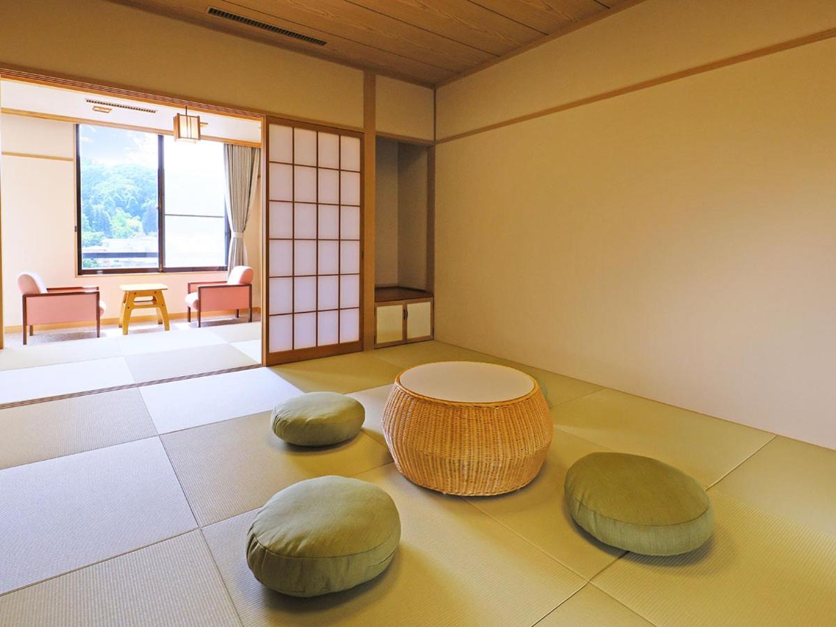 Standard Japanese-Style-Room holds 5 people - Indoor Bath - Non-Smoking