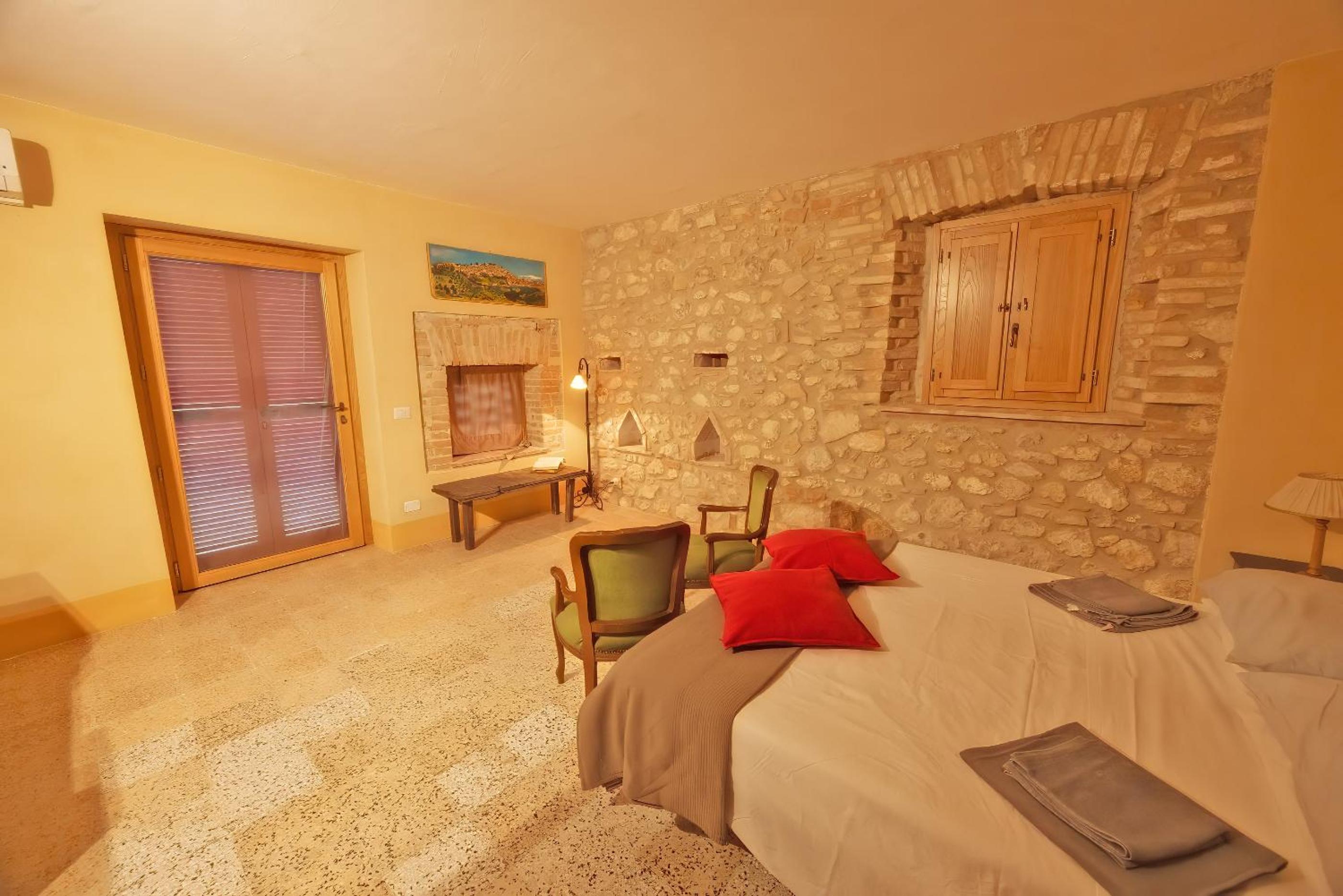 One-Bedroom House photo 1