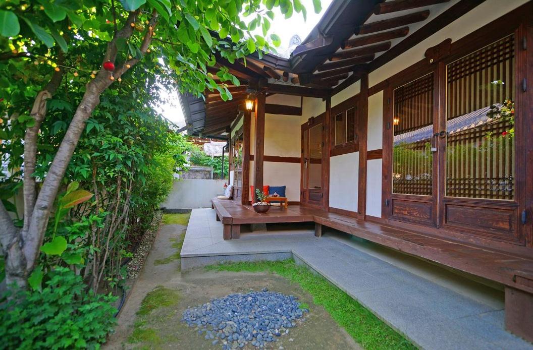 Korean Style Double Room with Private Bathroom photo 3
