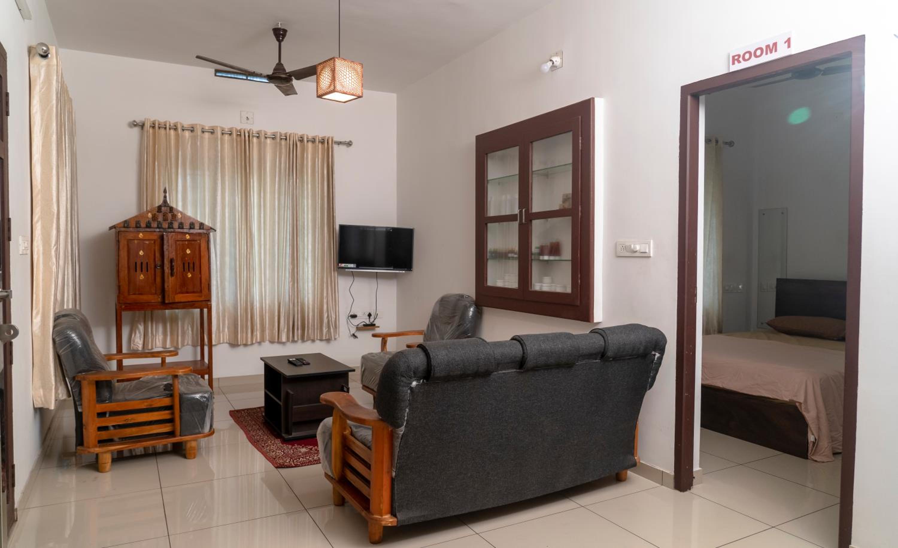 Double Room with Private Bathroom photo 1