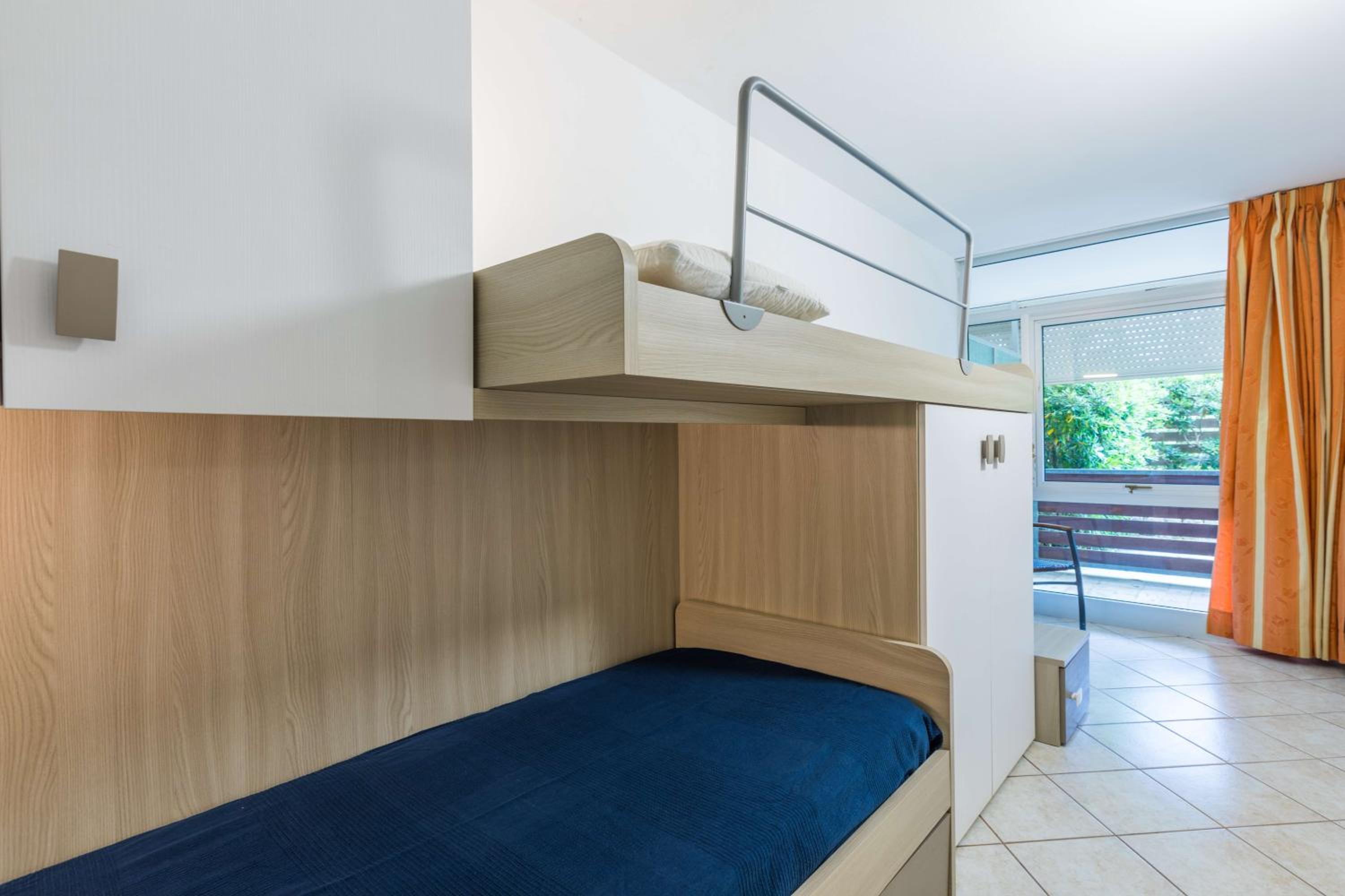 Standard Apartment photo 3