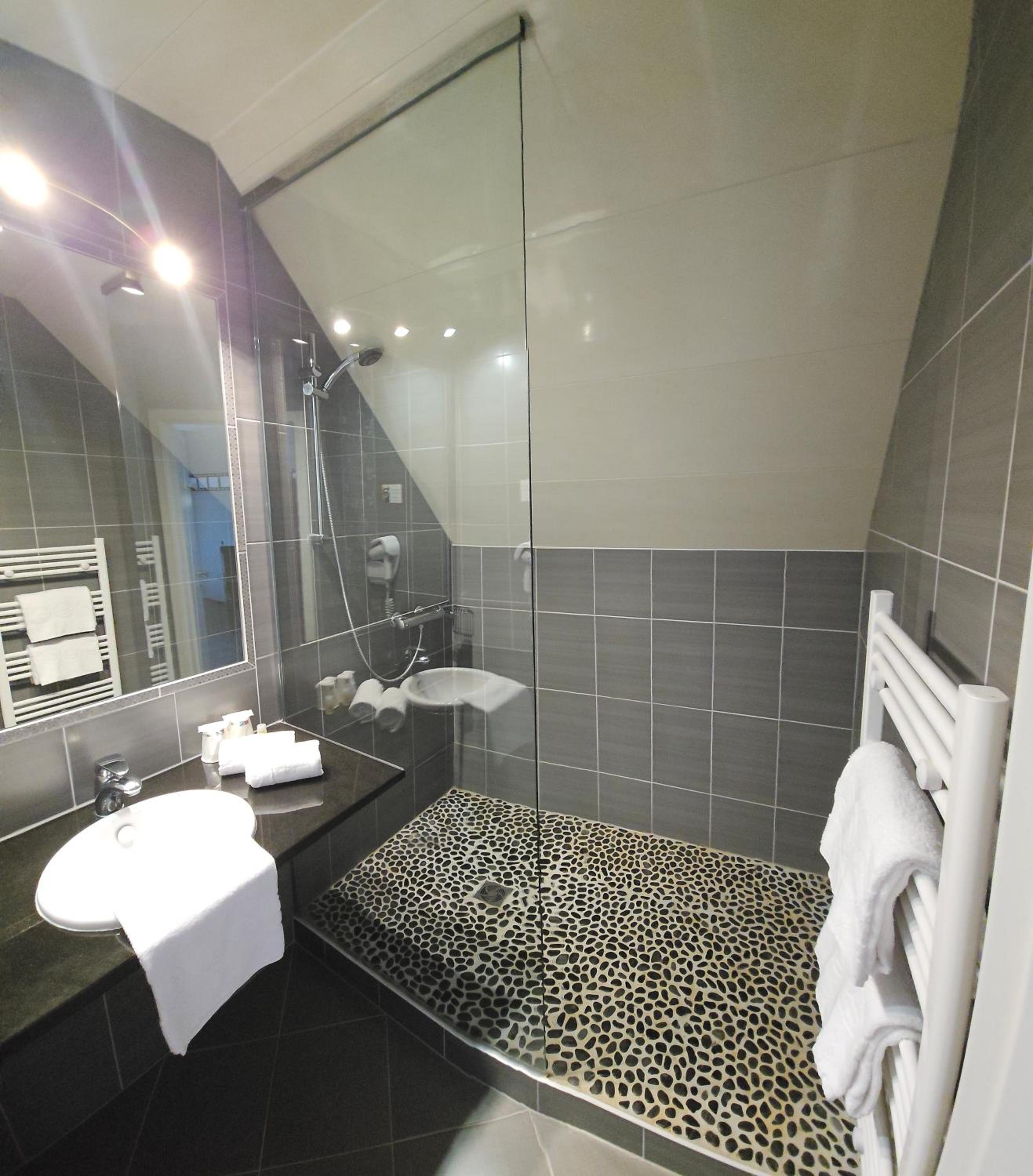 Comfort Double Room - Photo 9