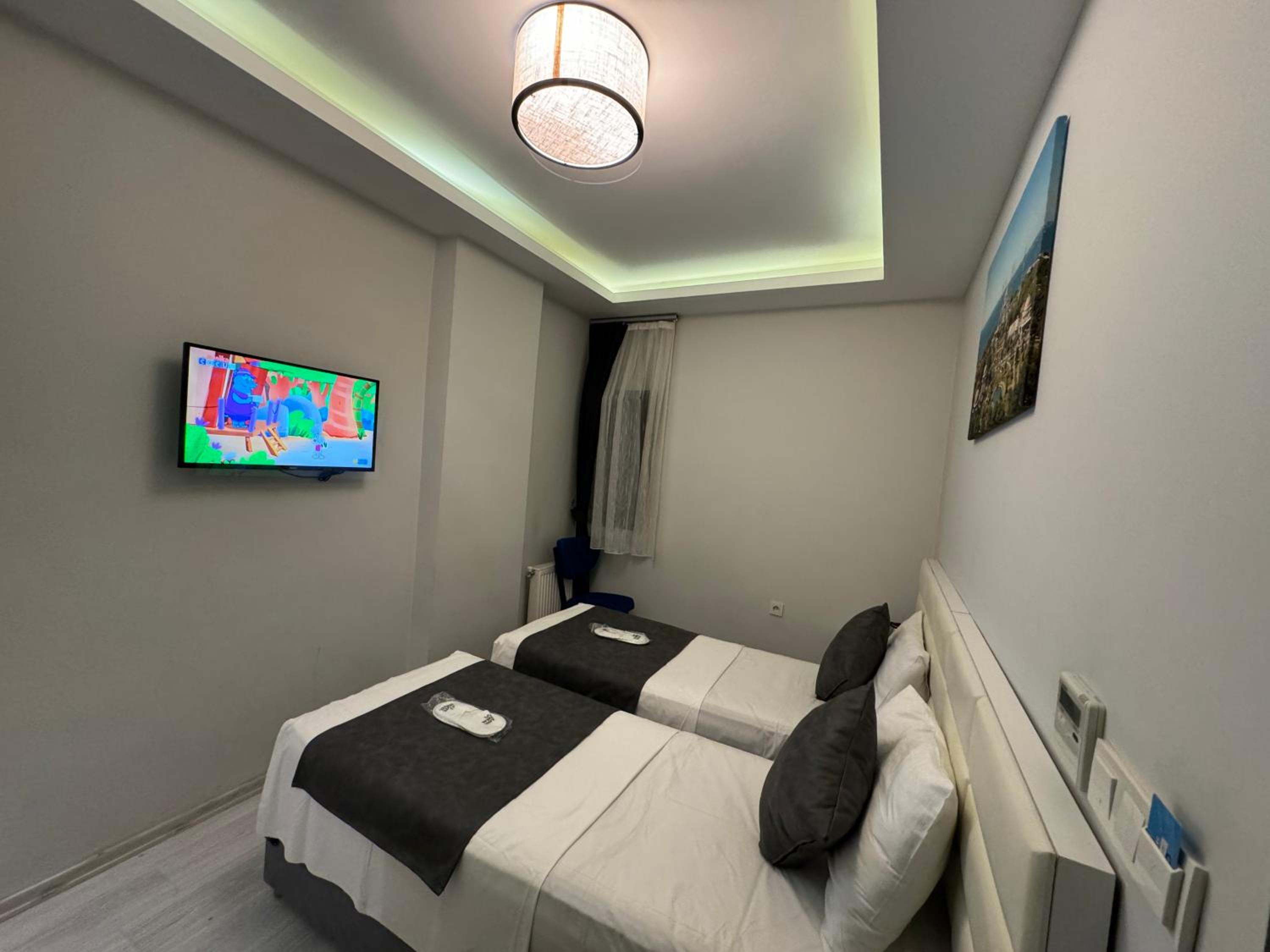 Standard Twin Room - No View photo 1