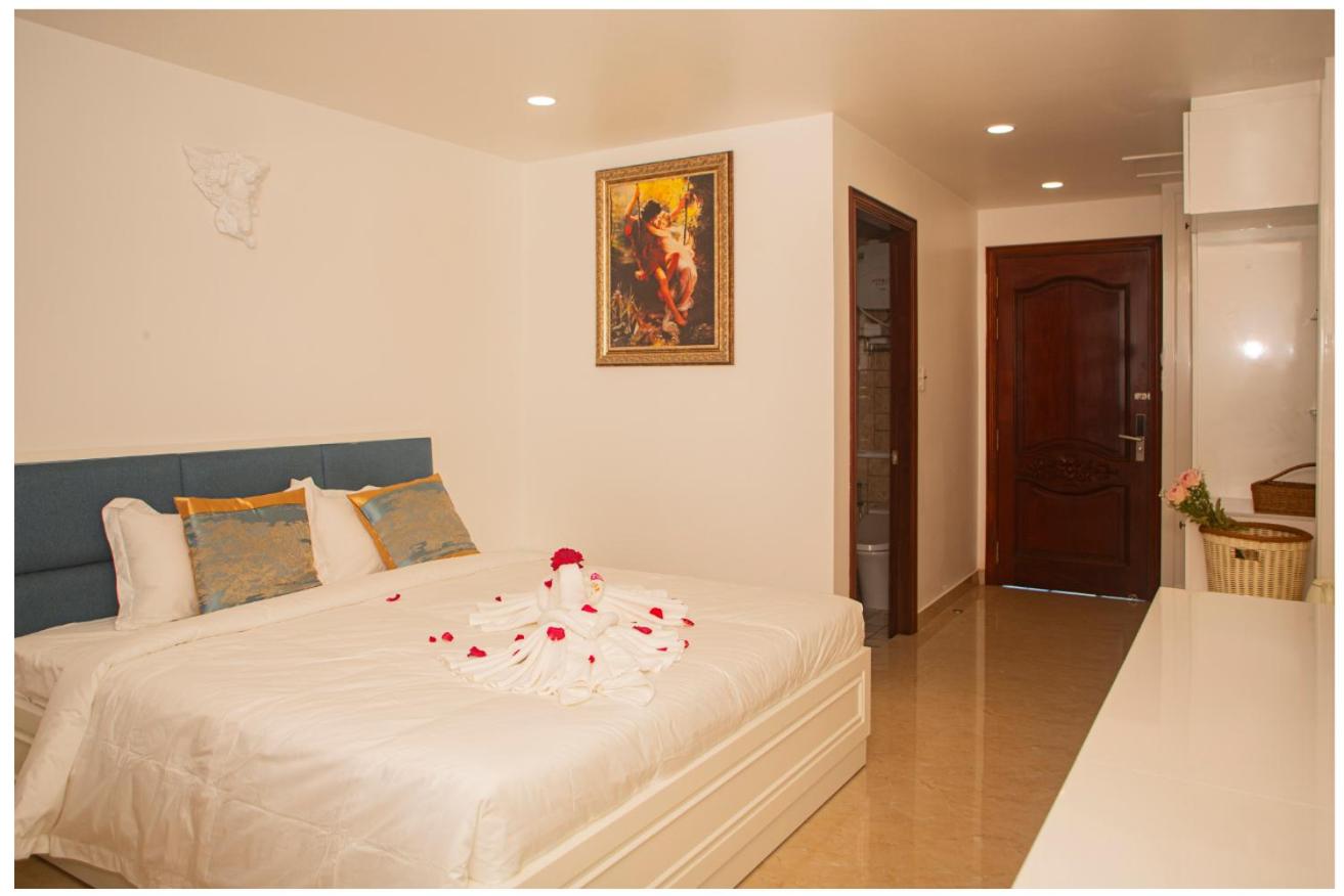 King Suite - Photo 1