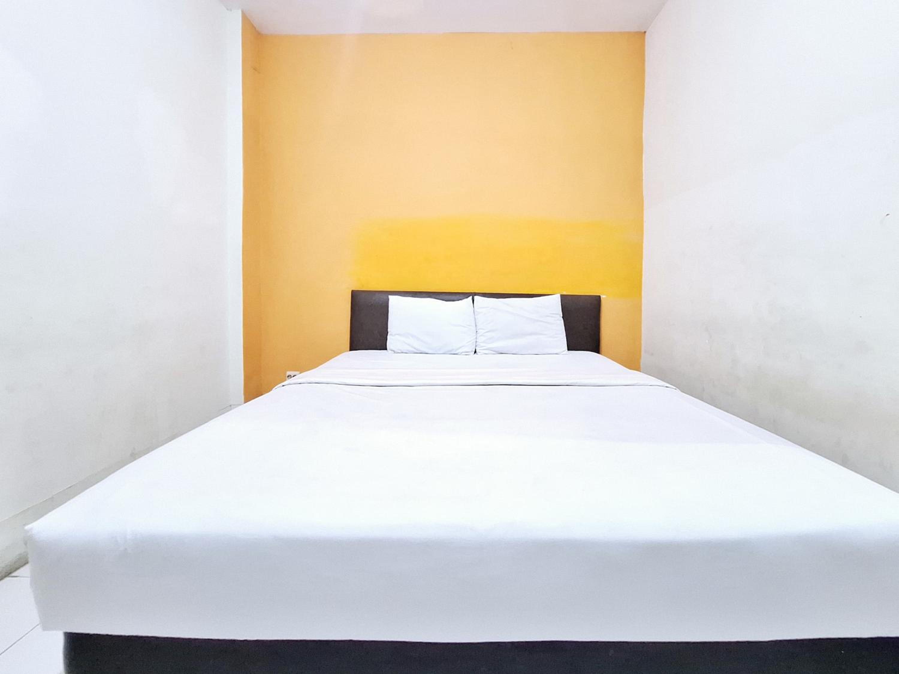 Deluxe Double Room - Photo 12