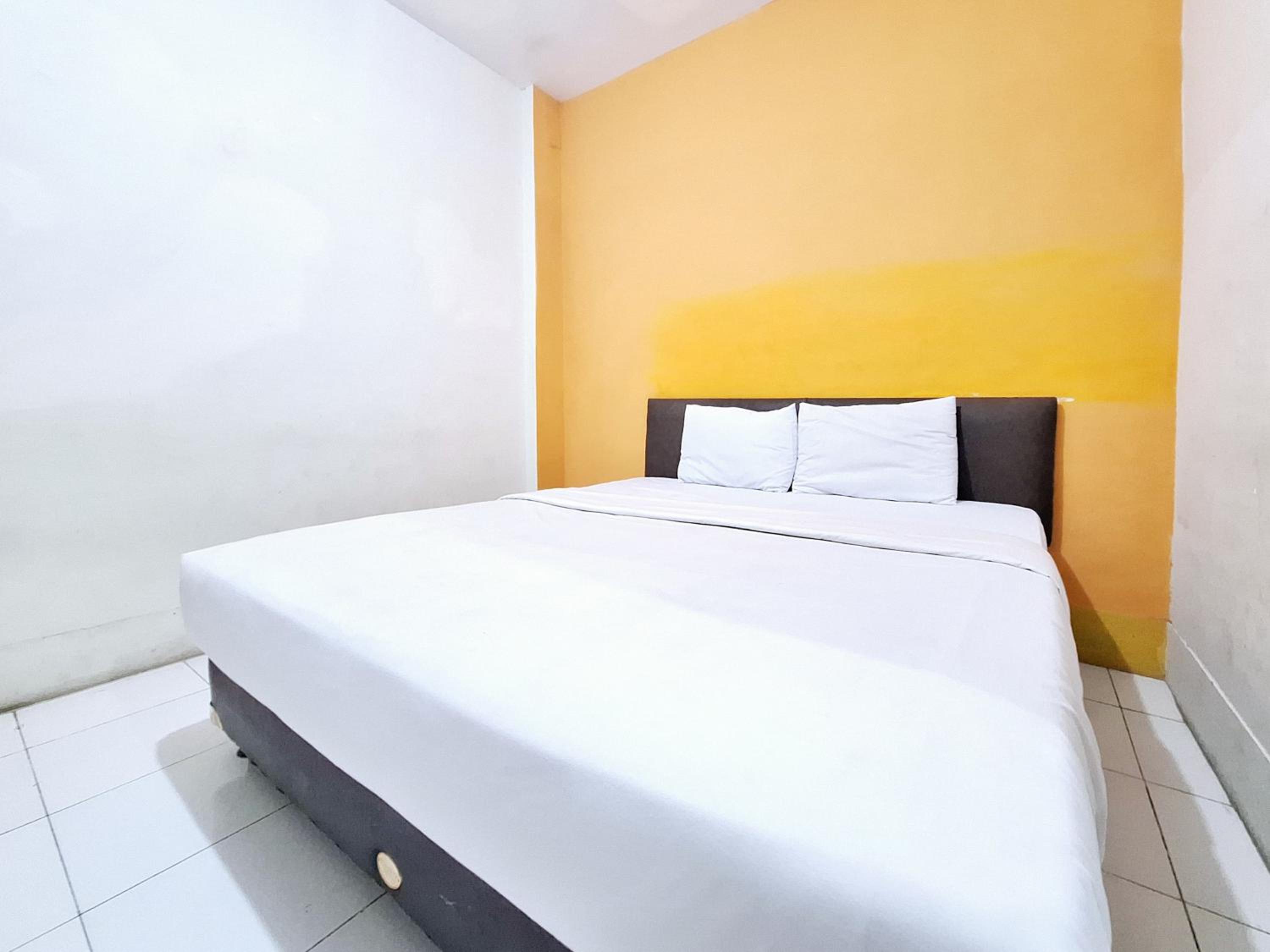 Deluxe Double Room - Photo 9