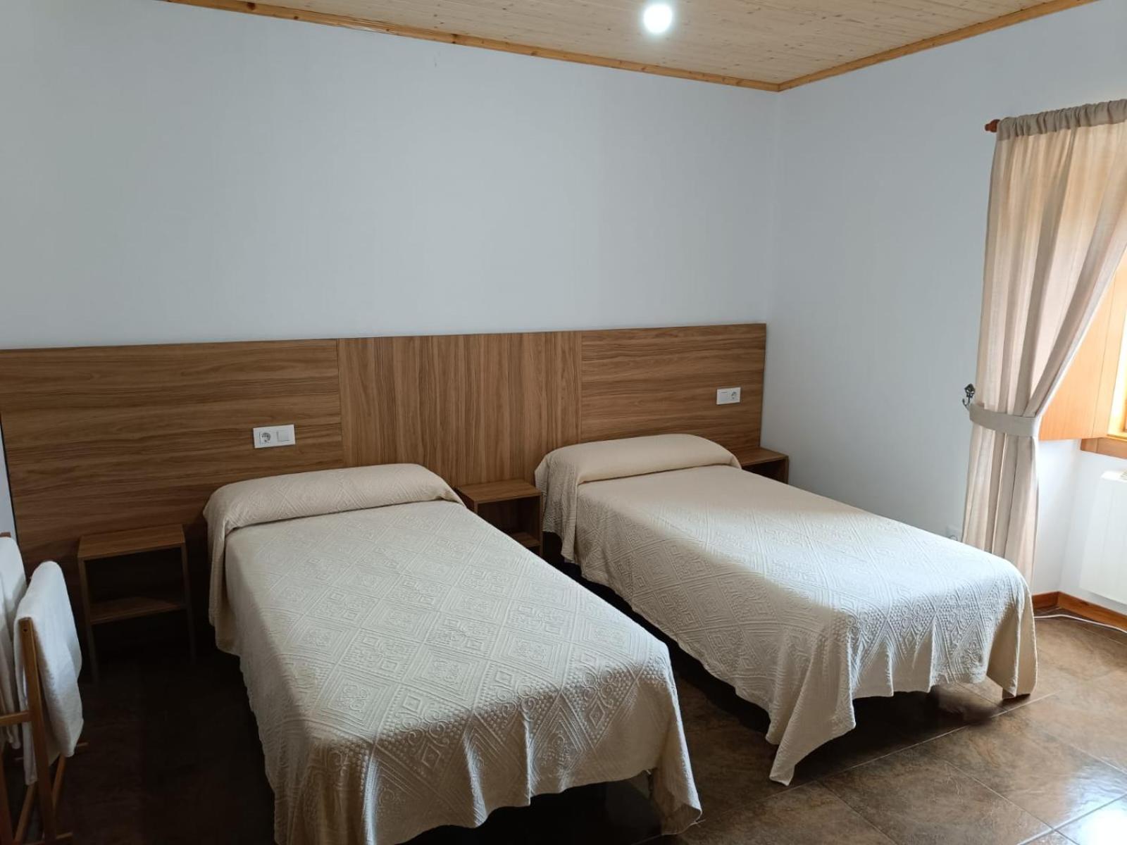 Triple Room with Private Bathroom - Photo 1