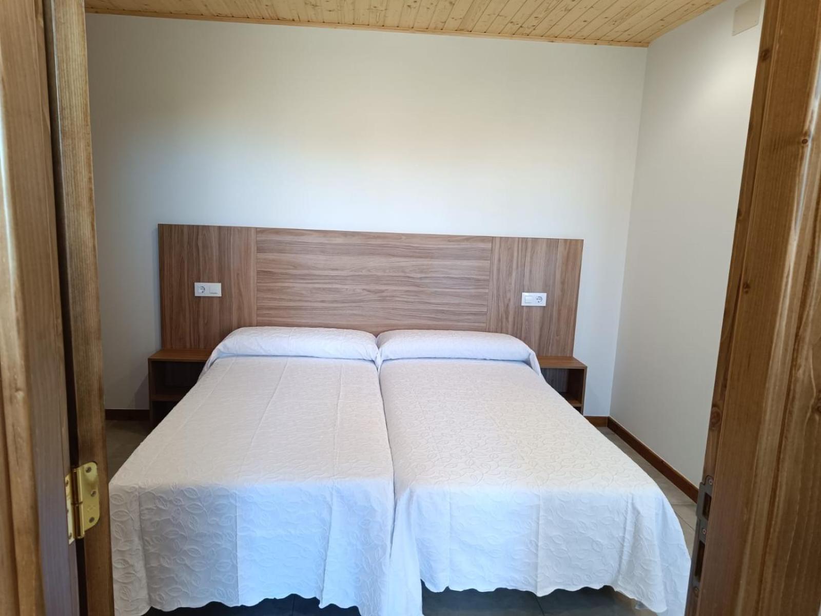 Triple Room with Private Bathroom - Photo 4