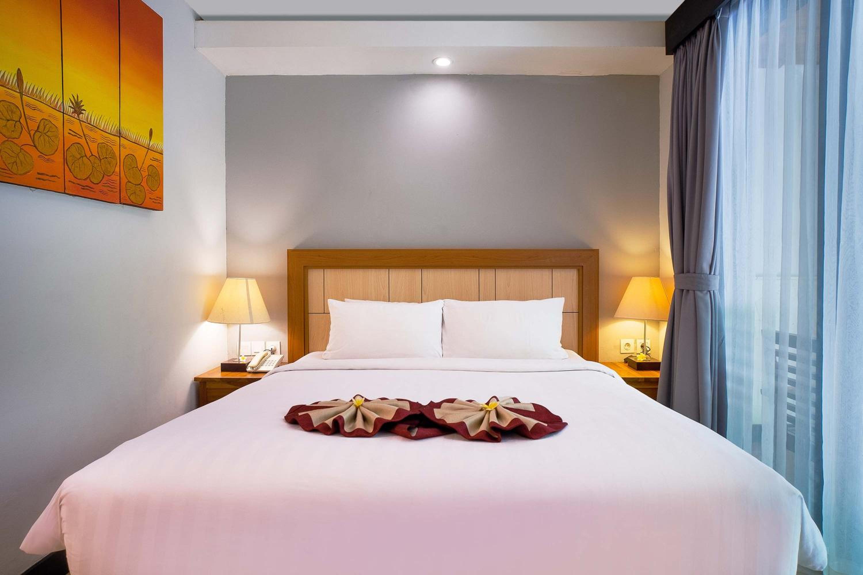 Deluxe Room with Garden View - Photo 6