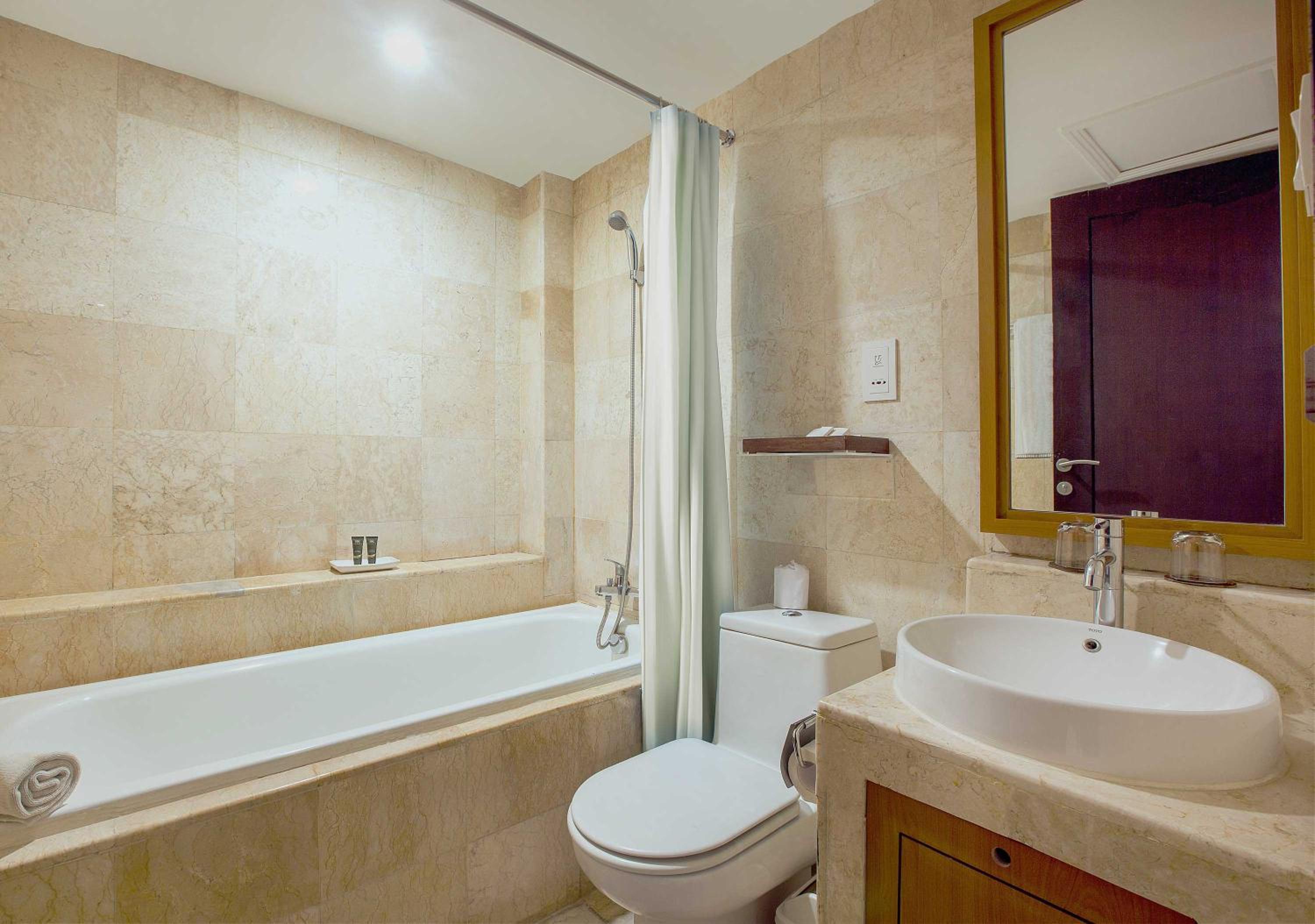 Deluxe Room with Garden View - Photo 5