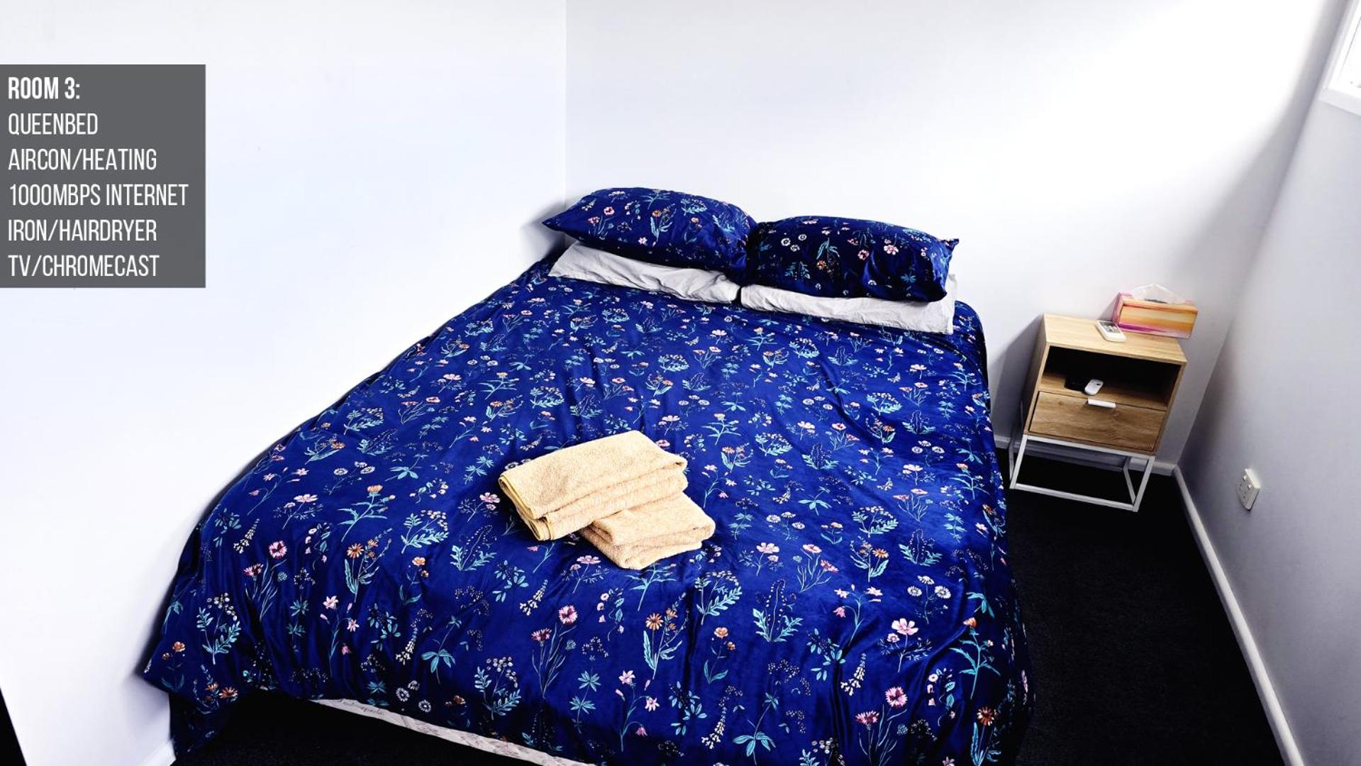 Queen Room with Shared Bathroom