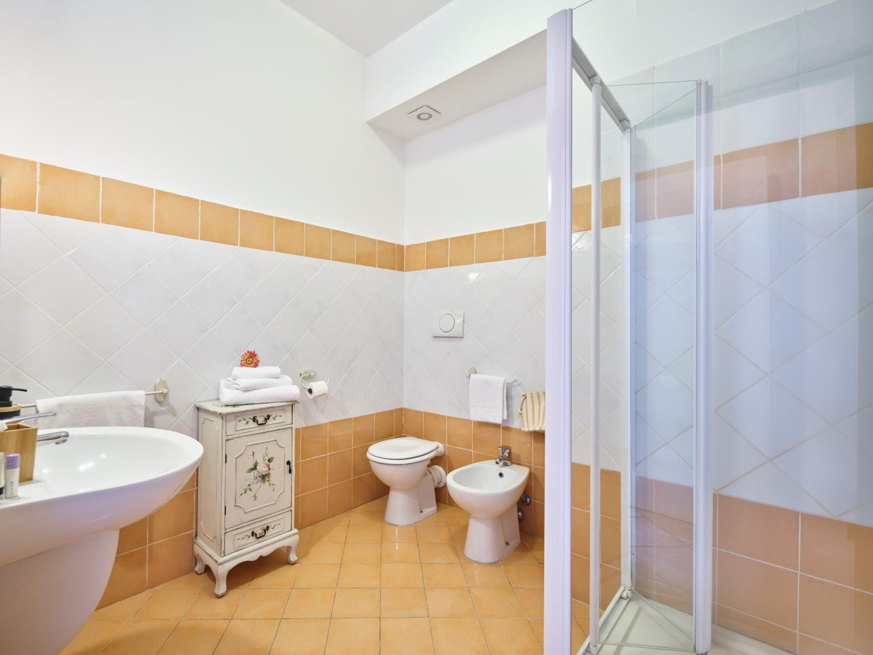 Superior Double or Twin Room - Photo 38