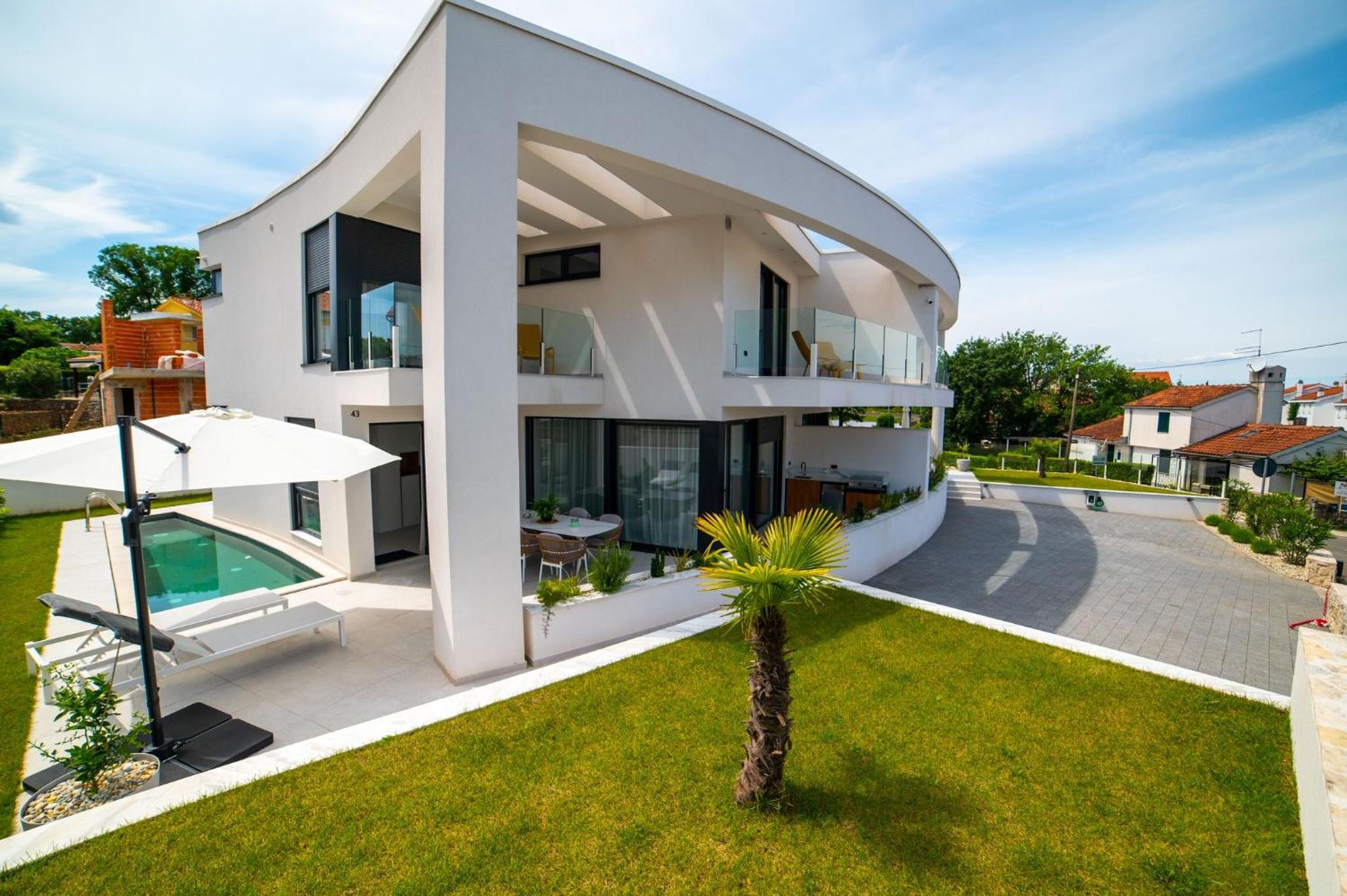 Villa with Sea View photo 2