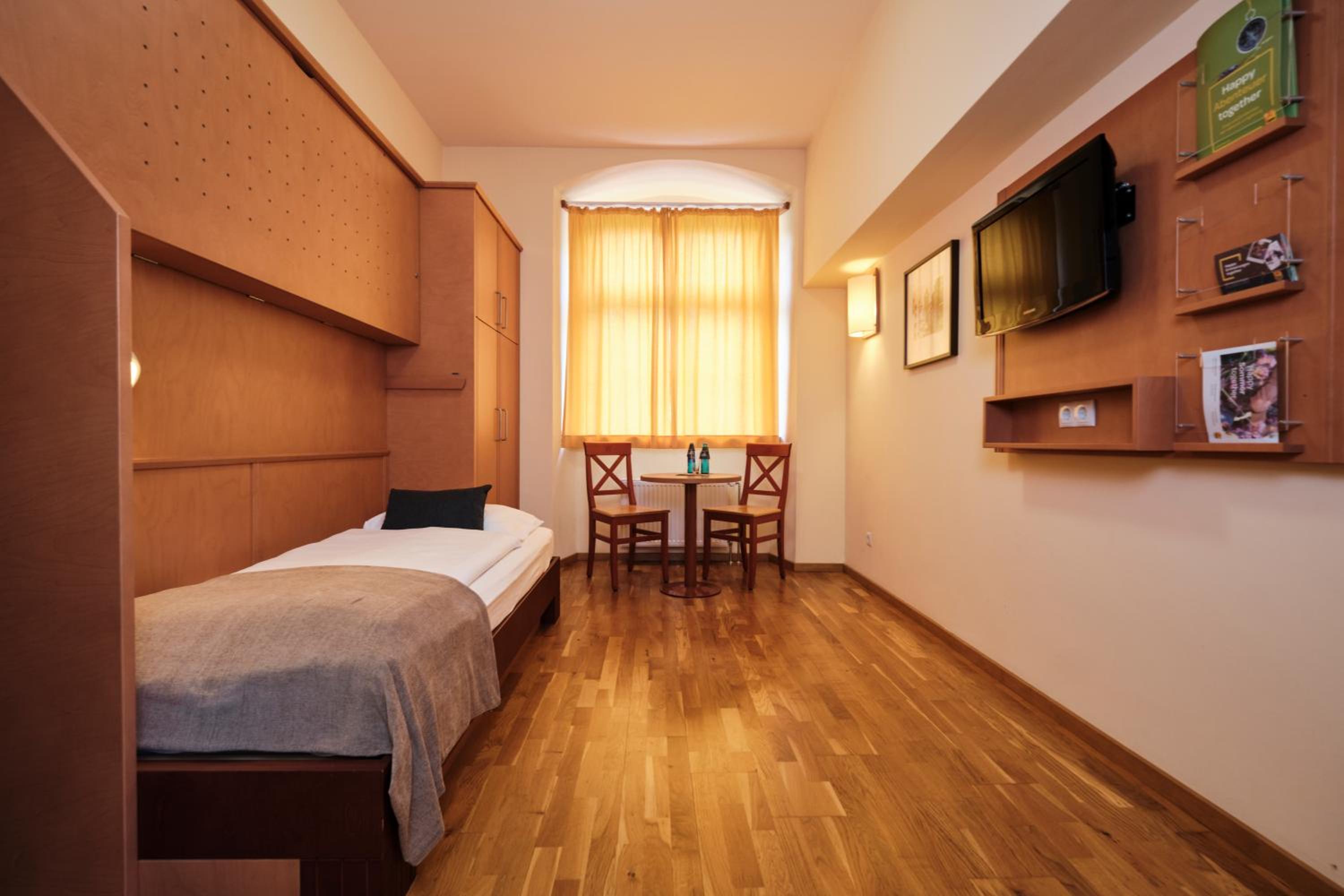 Single Room photo 3