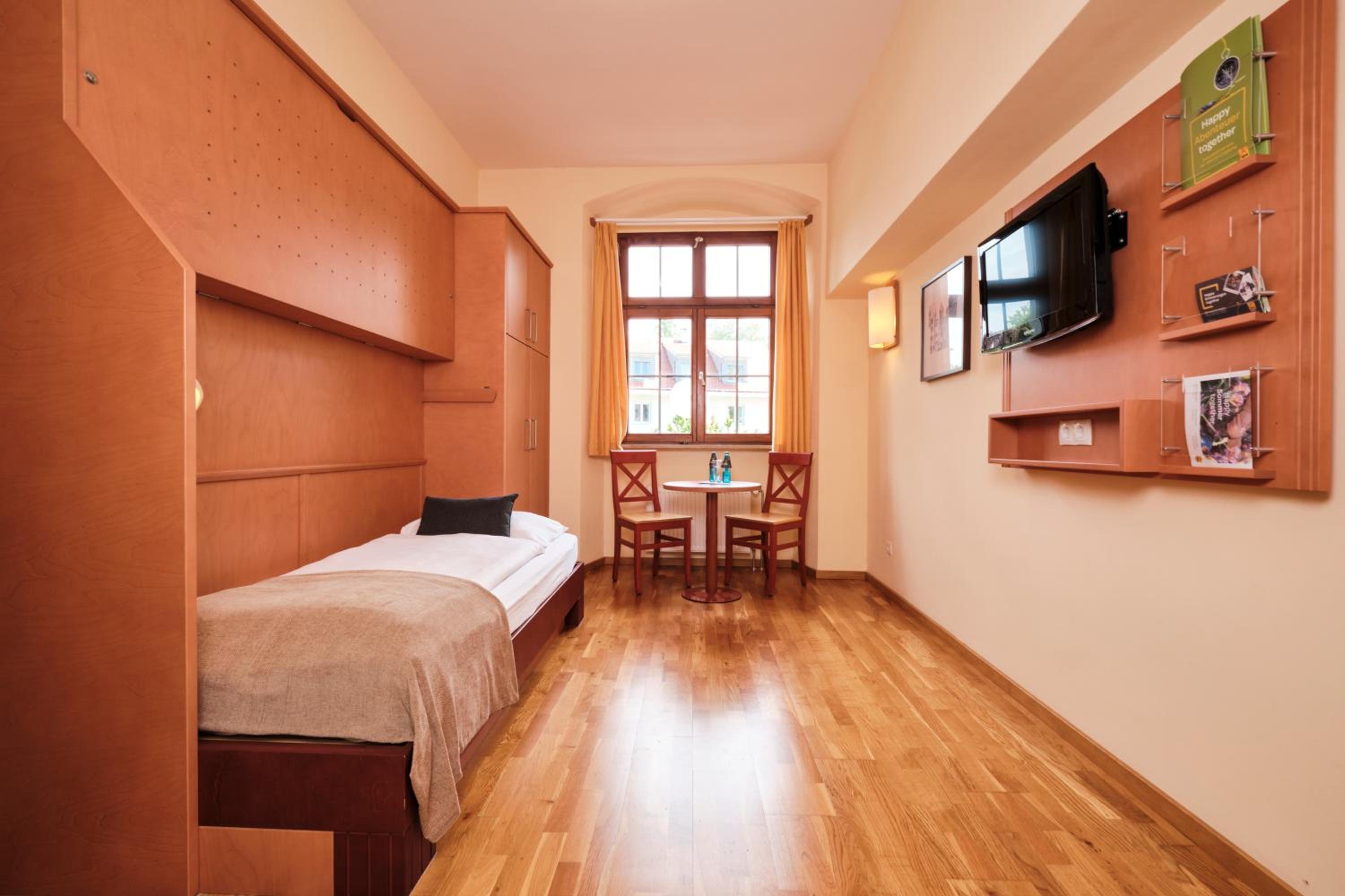 Single Room photo 1