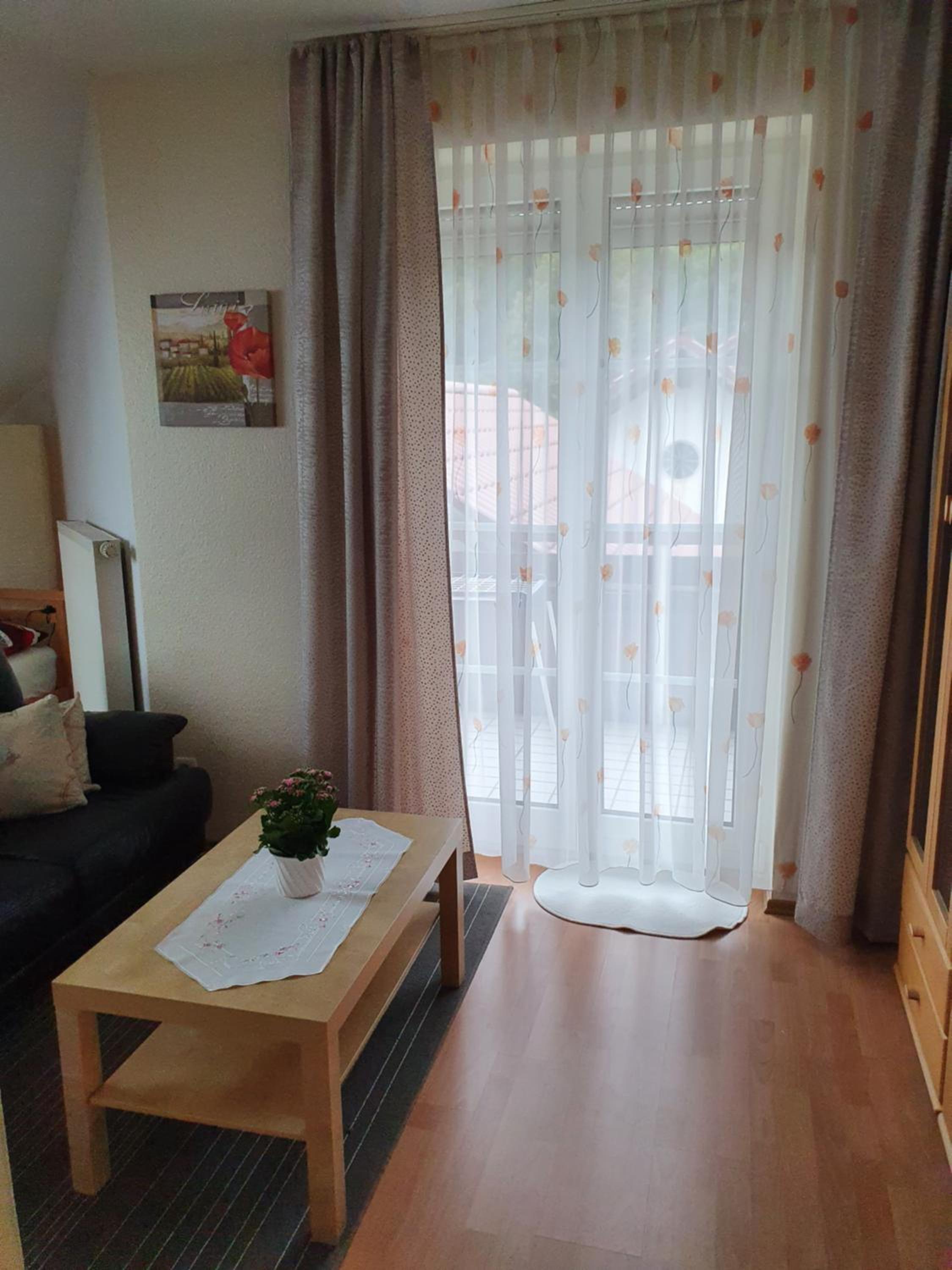 Double Room with Shared Bathroom photo 3