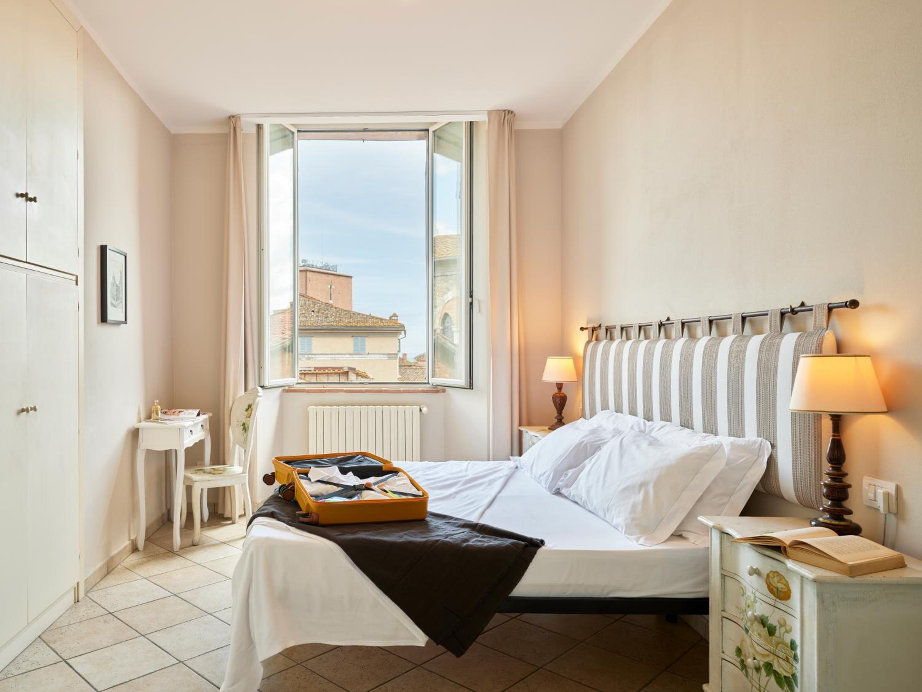 Superior Double or Twin Room - Photo 13