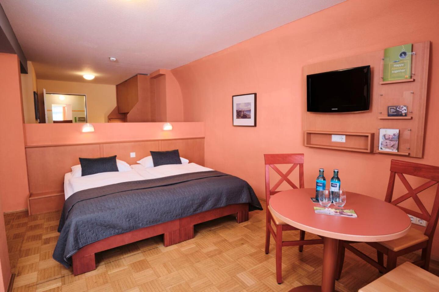 Quadruple Room - Photo 3