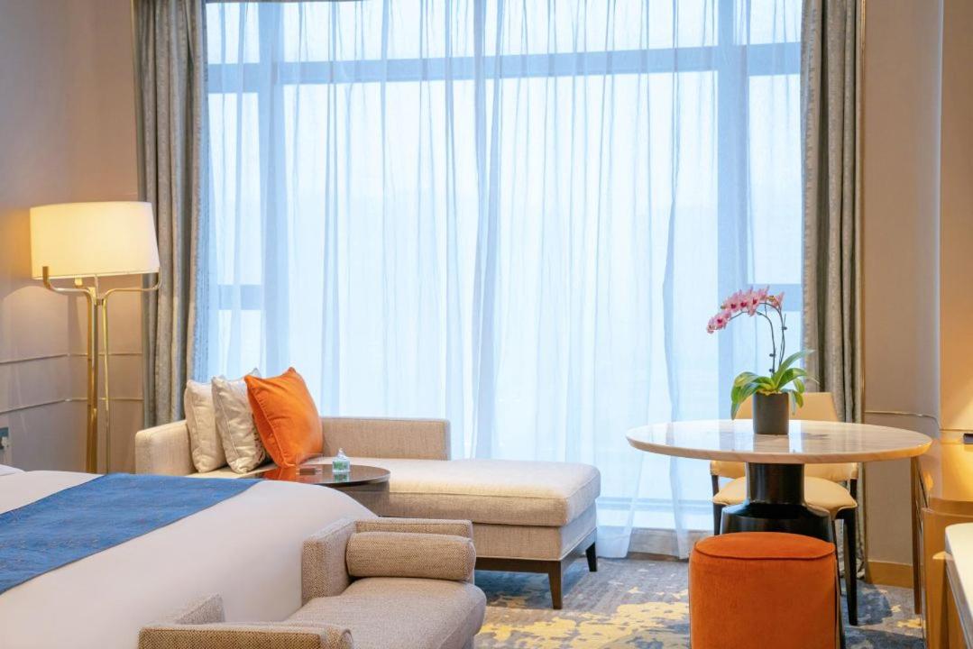 Executive King Room