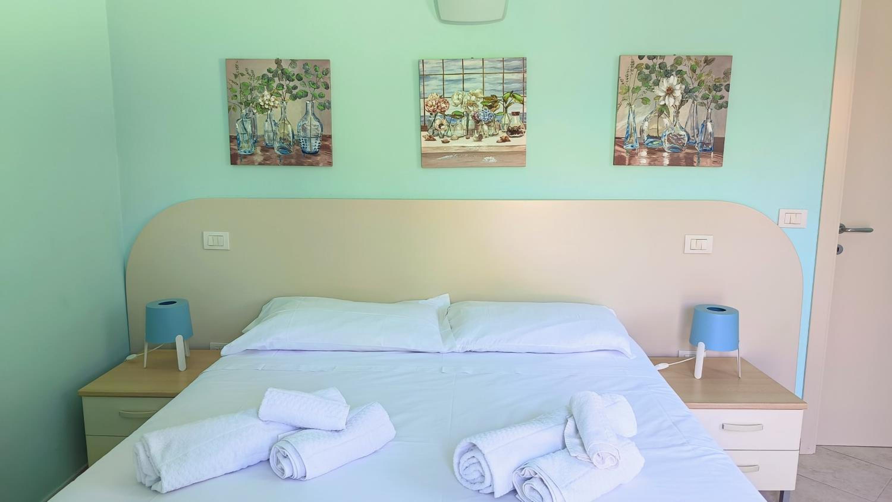Double Room with Private Bathroom - Photo 1