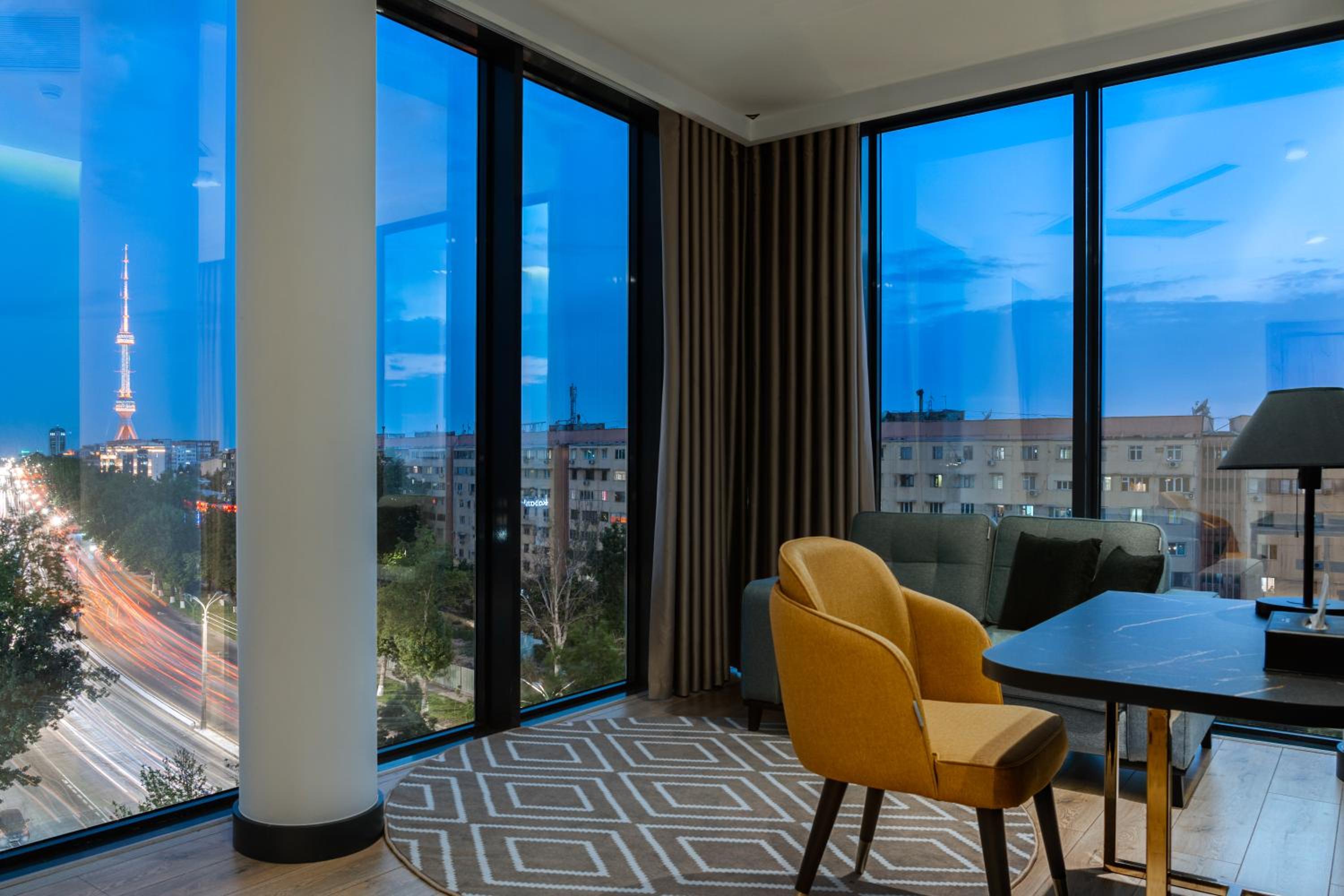 Superior King Room