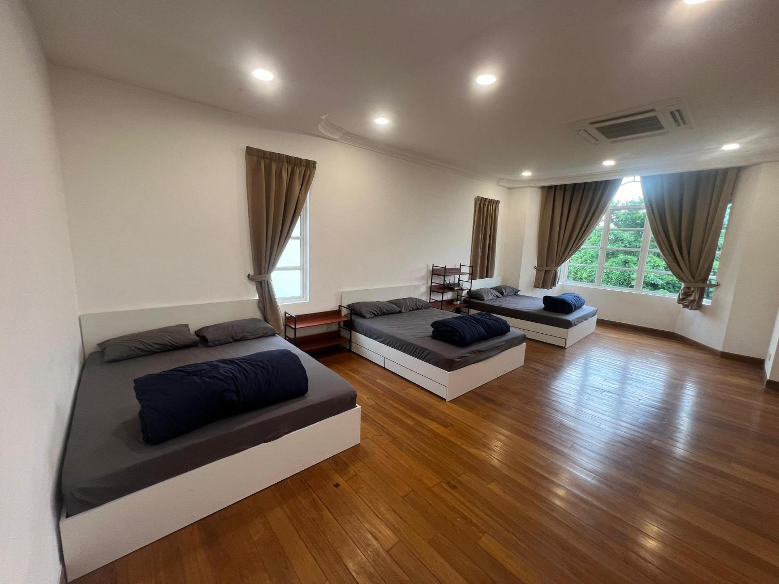 Family Room photo 2