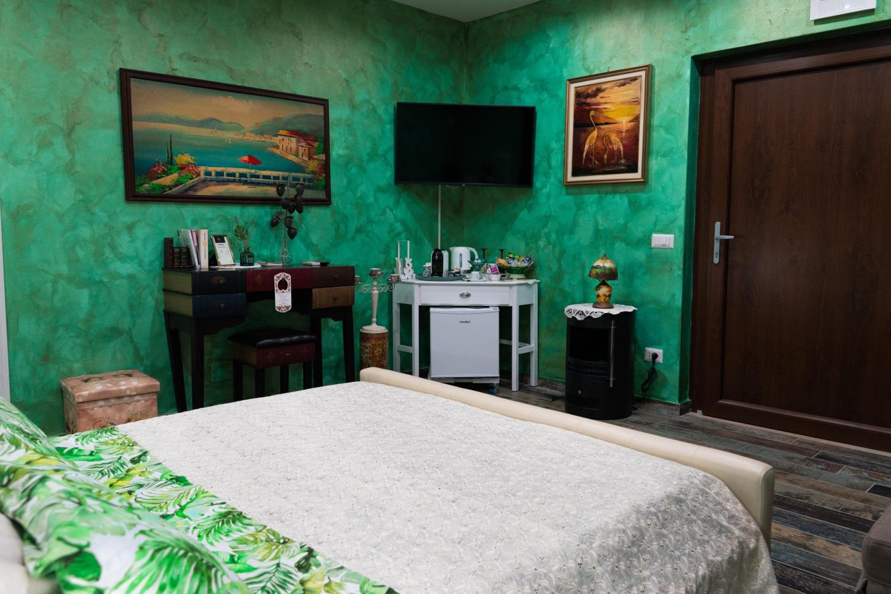 Superior King Room photo 3