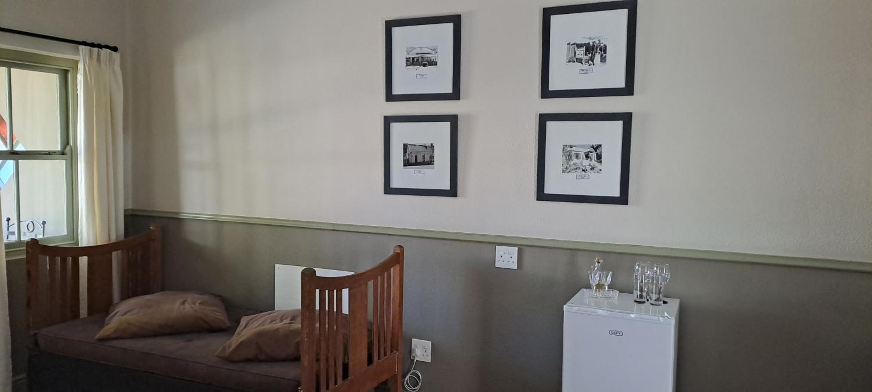 Queen Room with Garden View - Photo 4