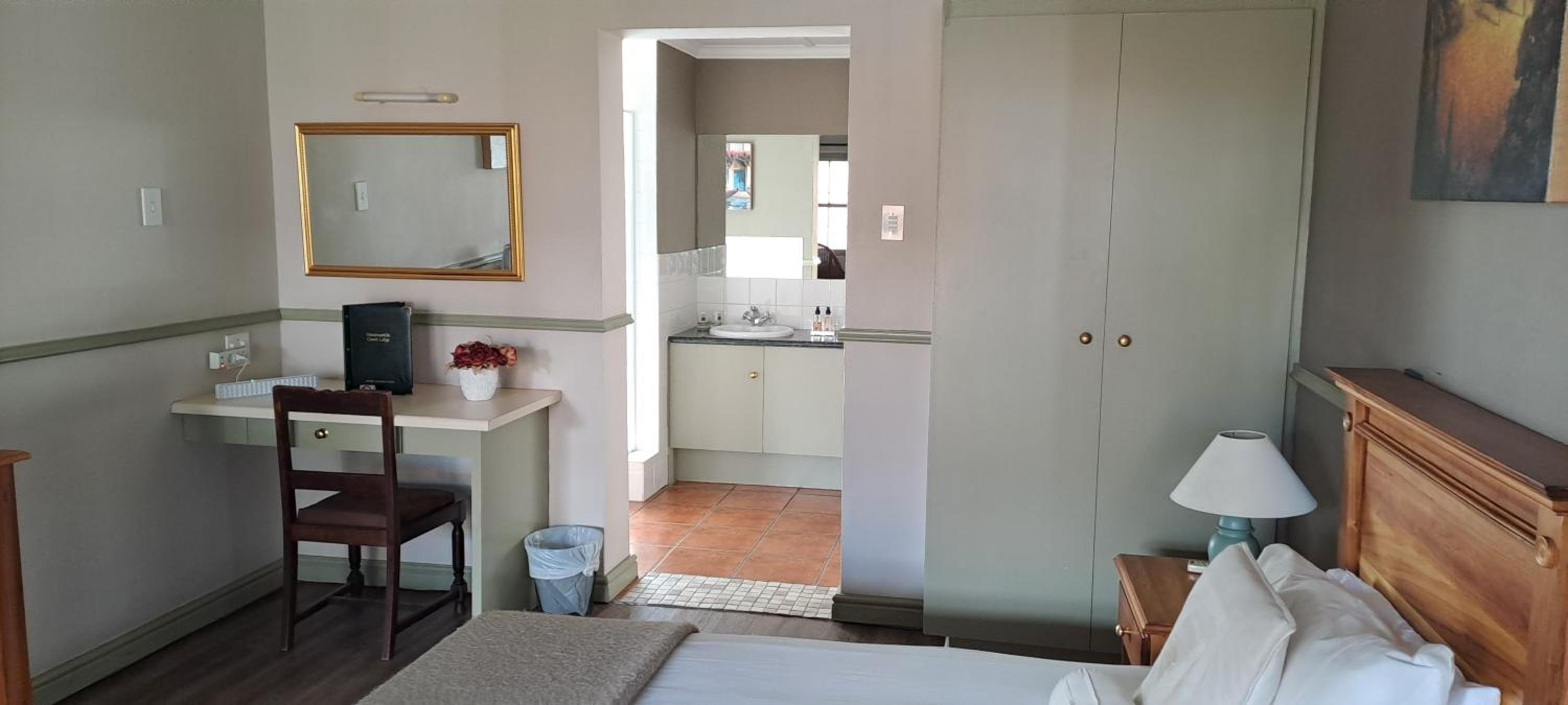 Standard Twin Room with Garden View photo 3