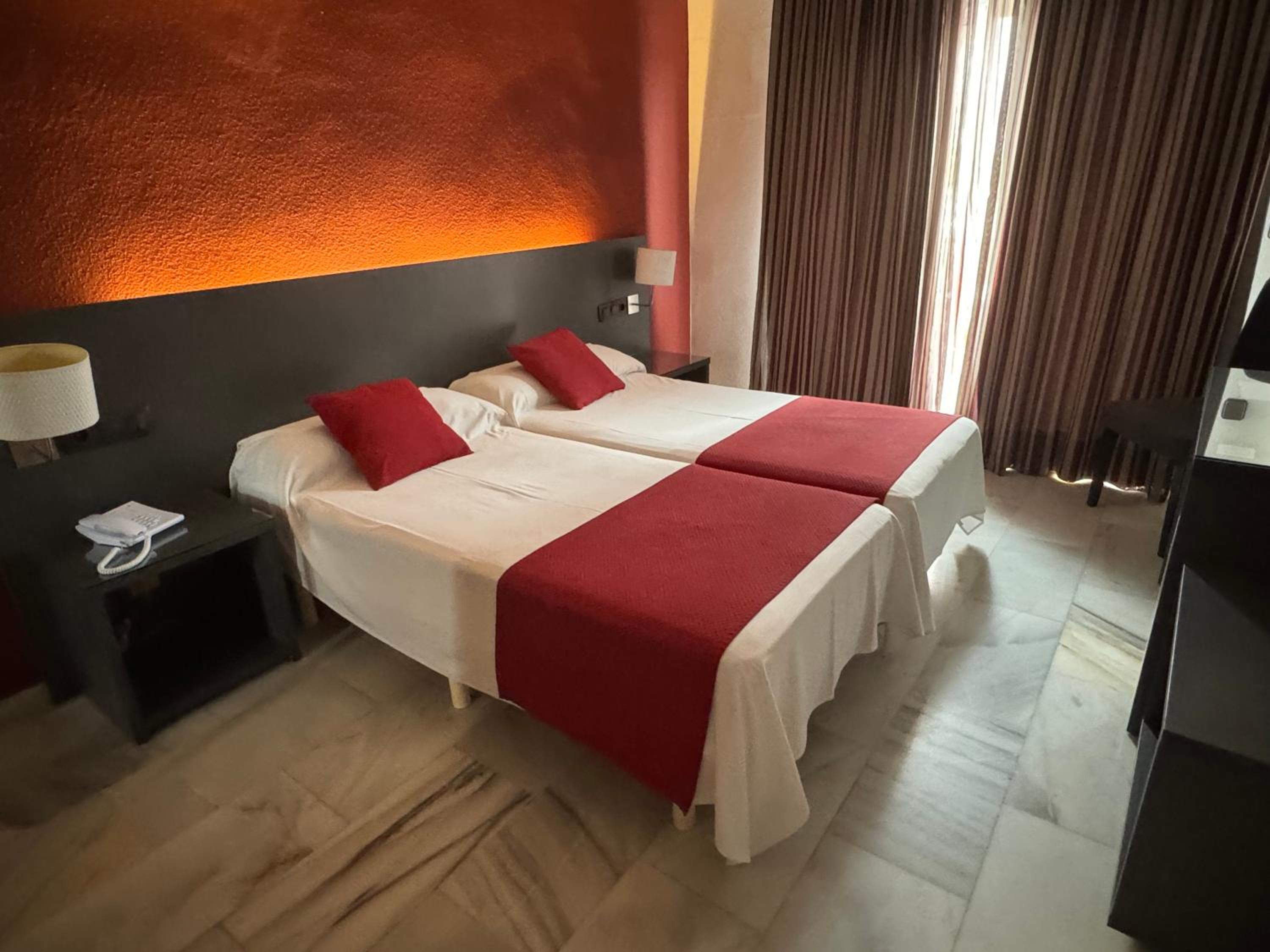 Double Room with Balcony photo 3