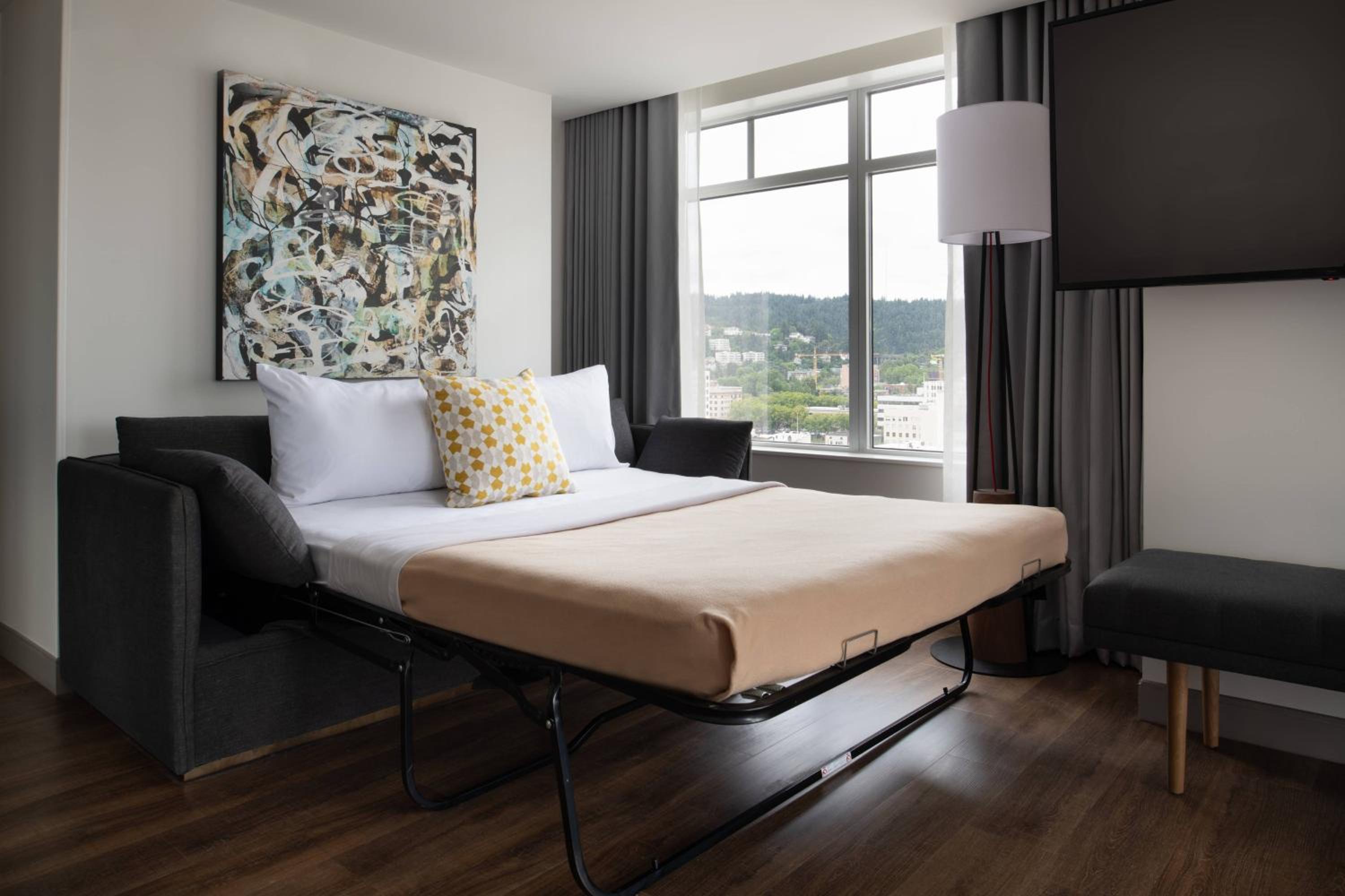 Corner King Room - Photo 7