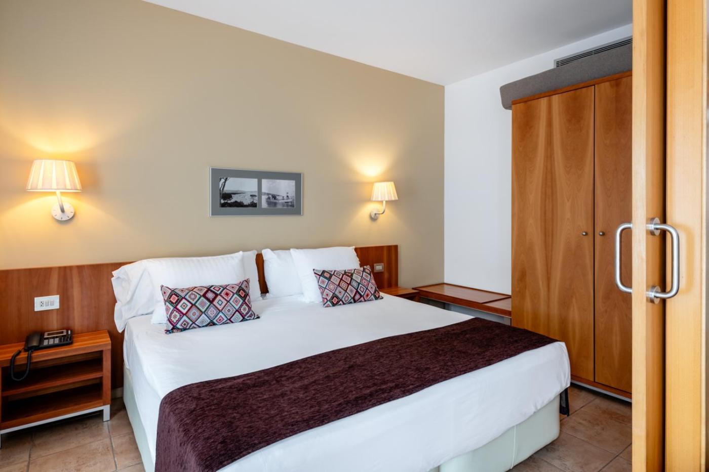 Habitación familiar con balcón