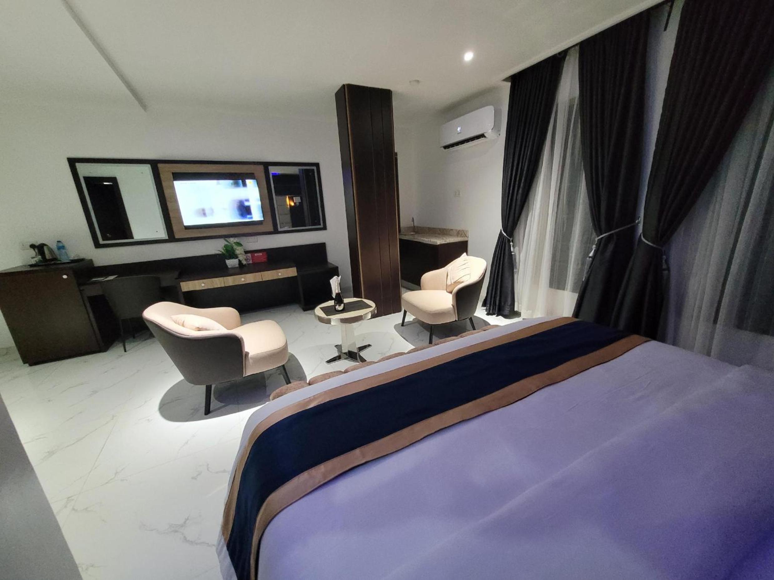 Standard Double Room photo 3