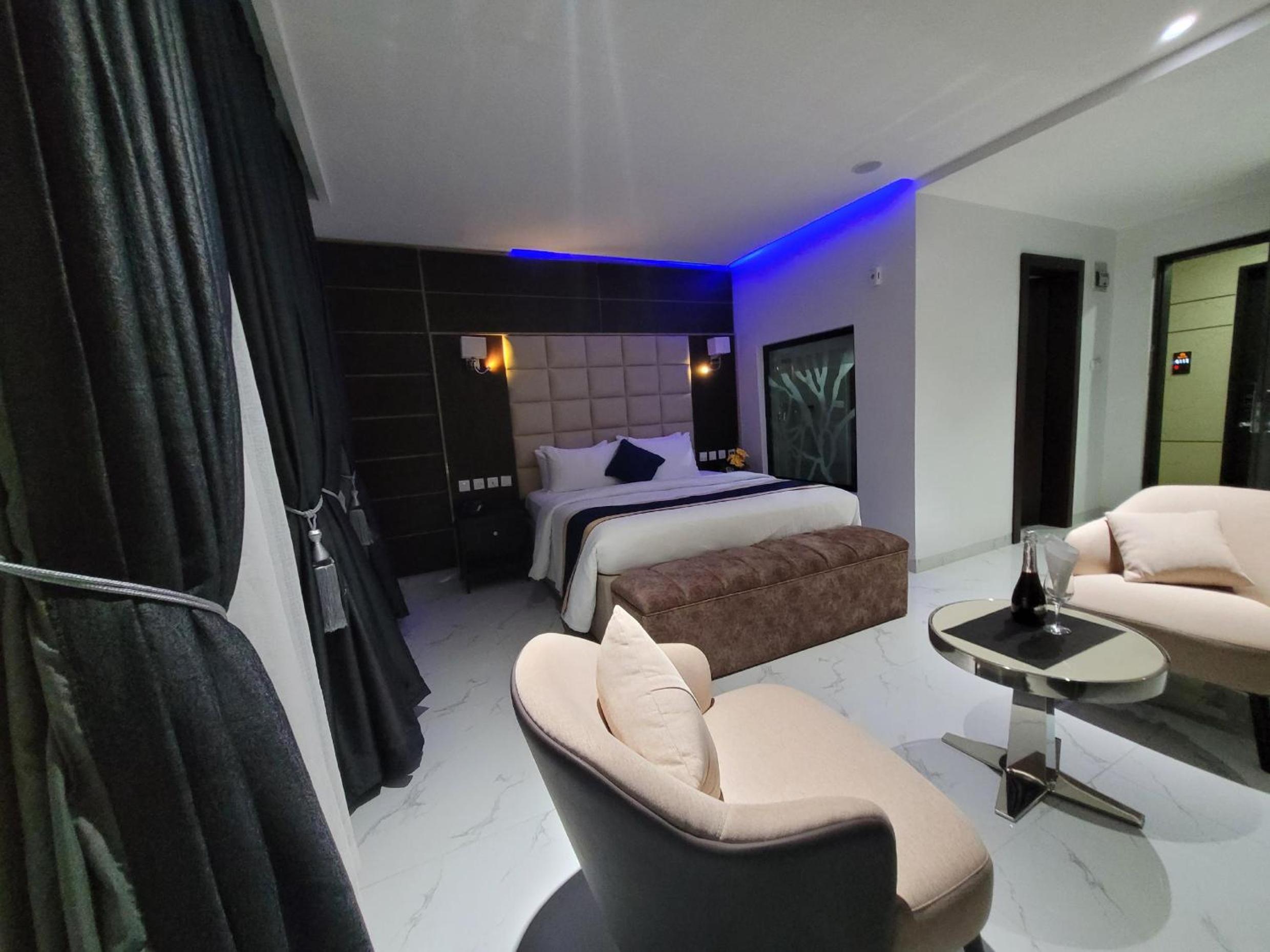 Standard Double Room photo 2