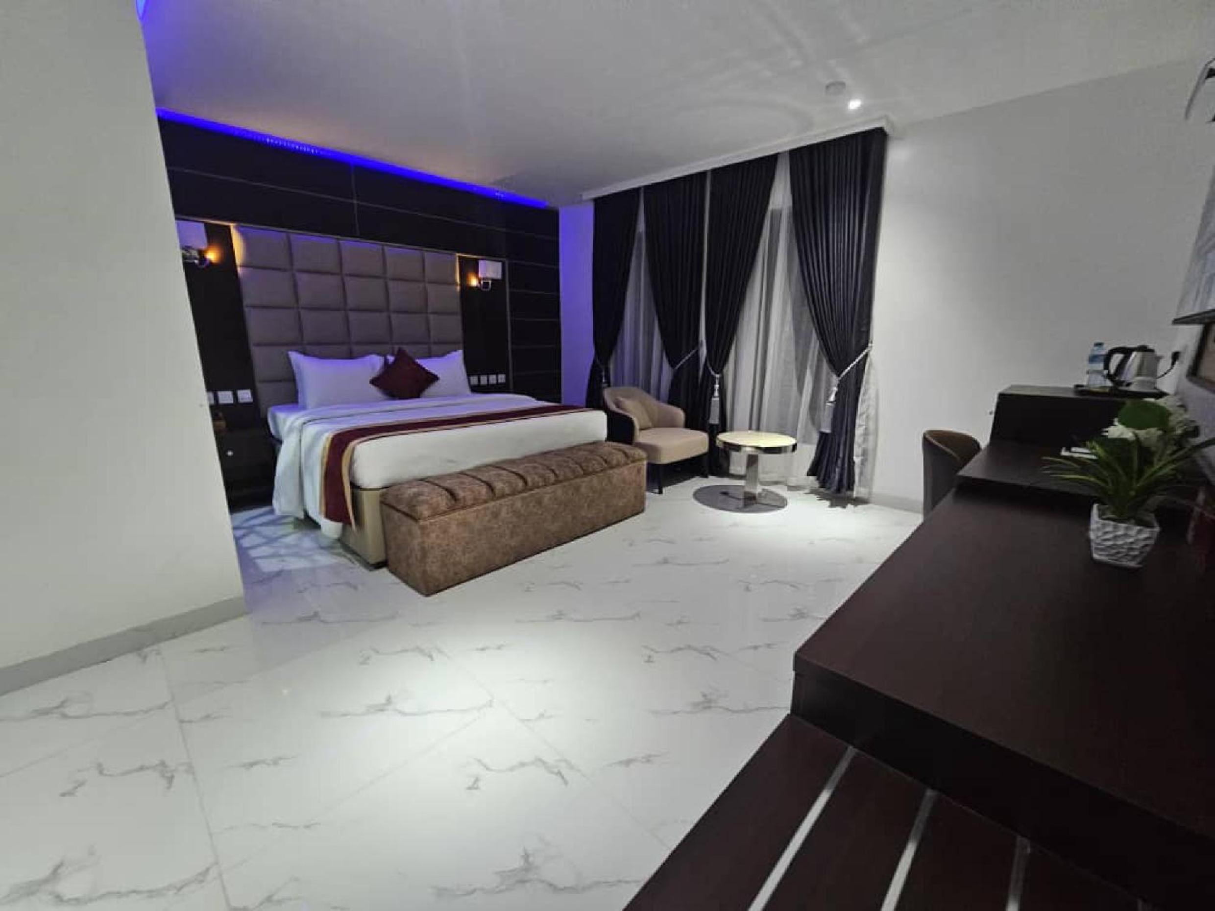 Deluxe Double Room photo 2