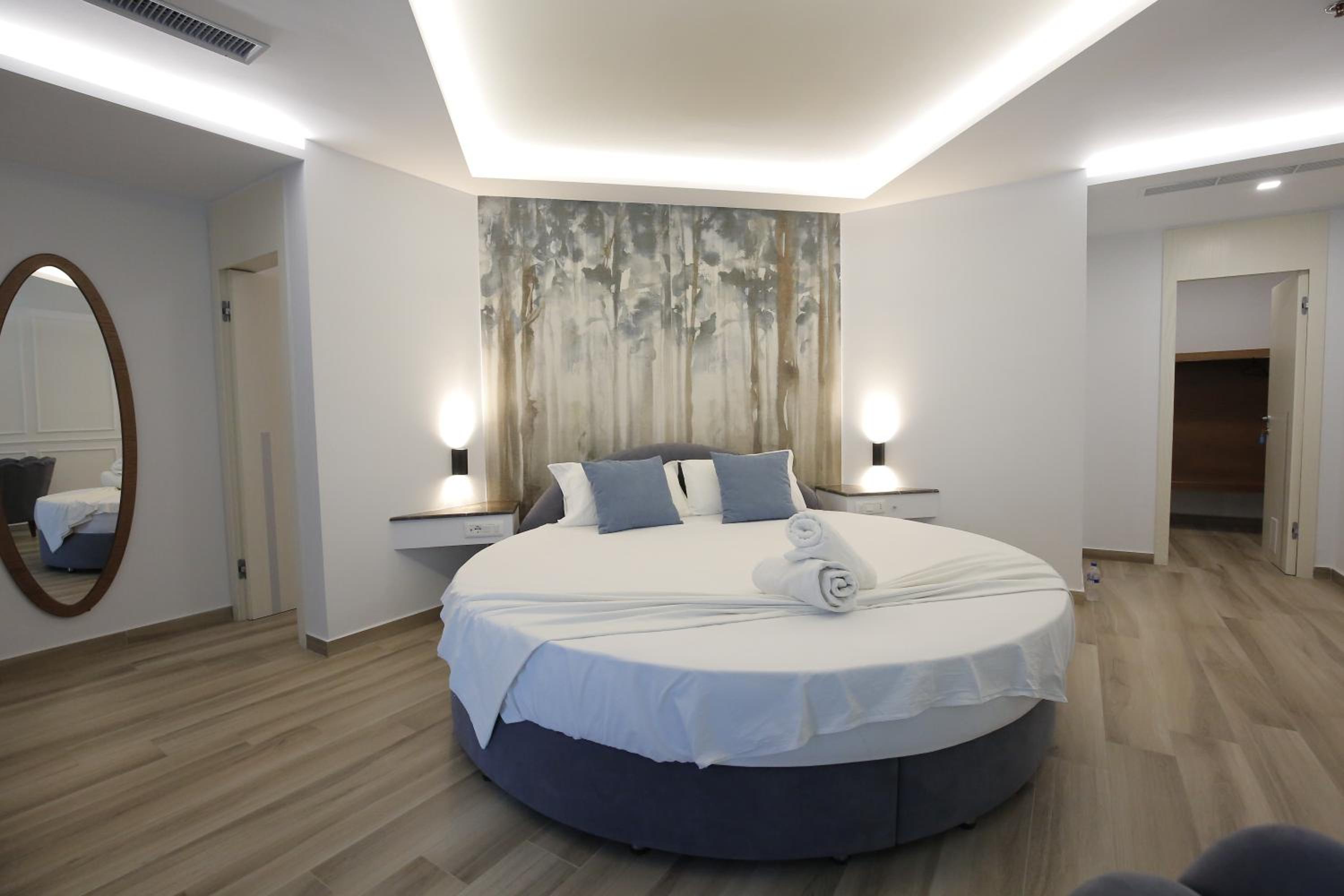 Suite with Balcony