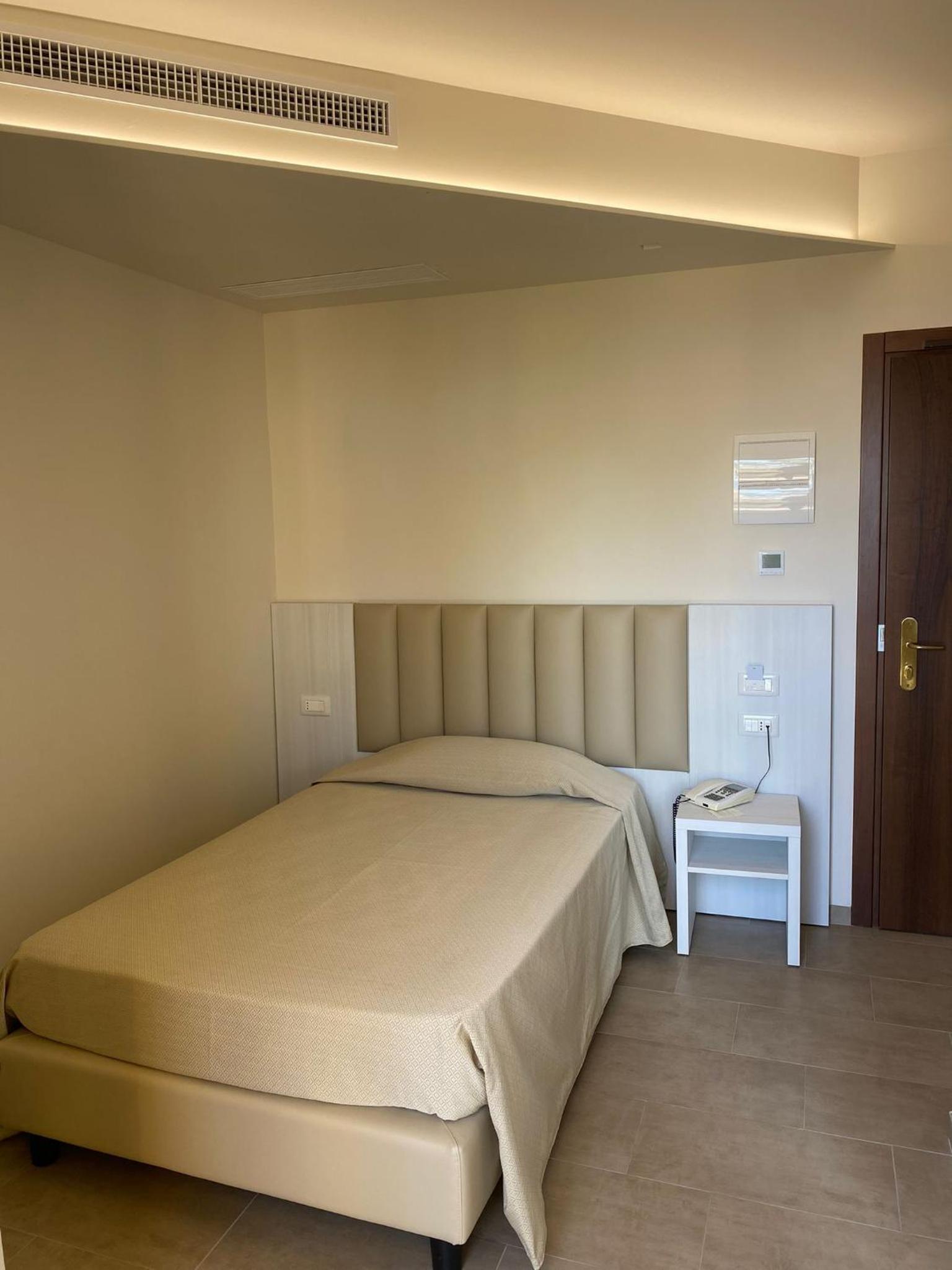 Deluxe Single Room with Sea View