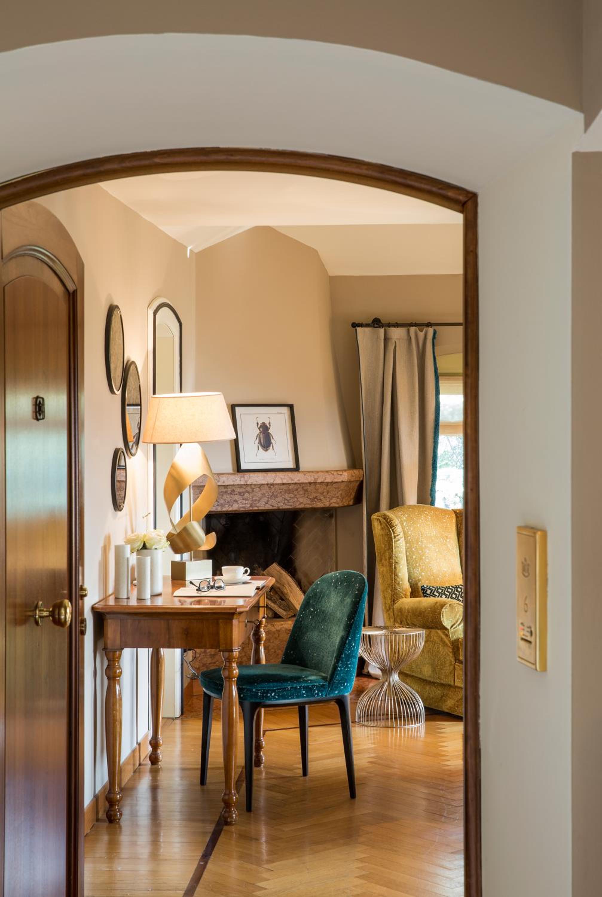 Deluxe Double or Twin Room - Photo 2