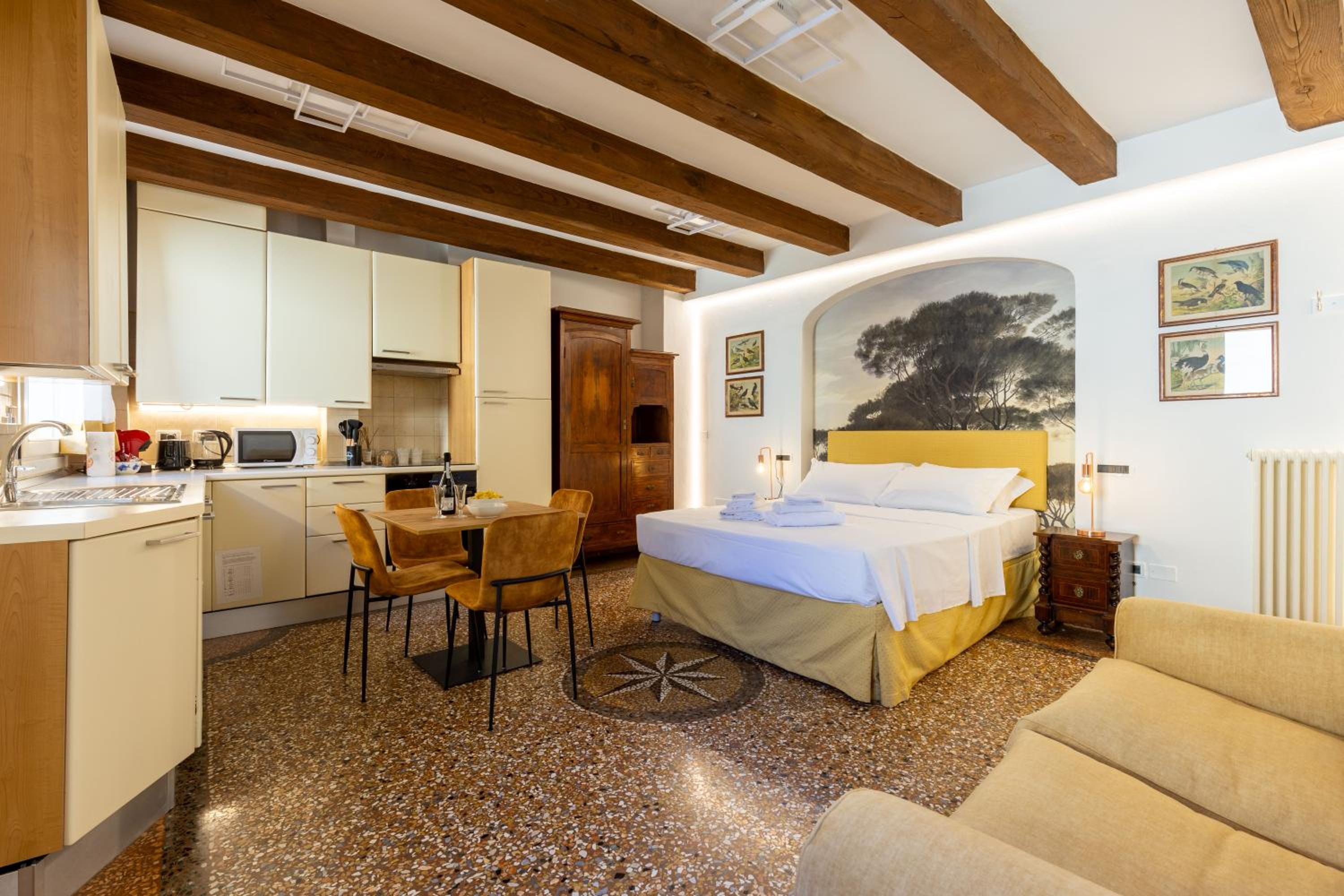 Studio Apartment