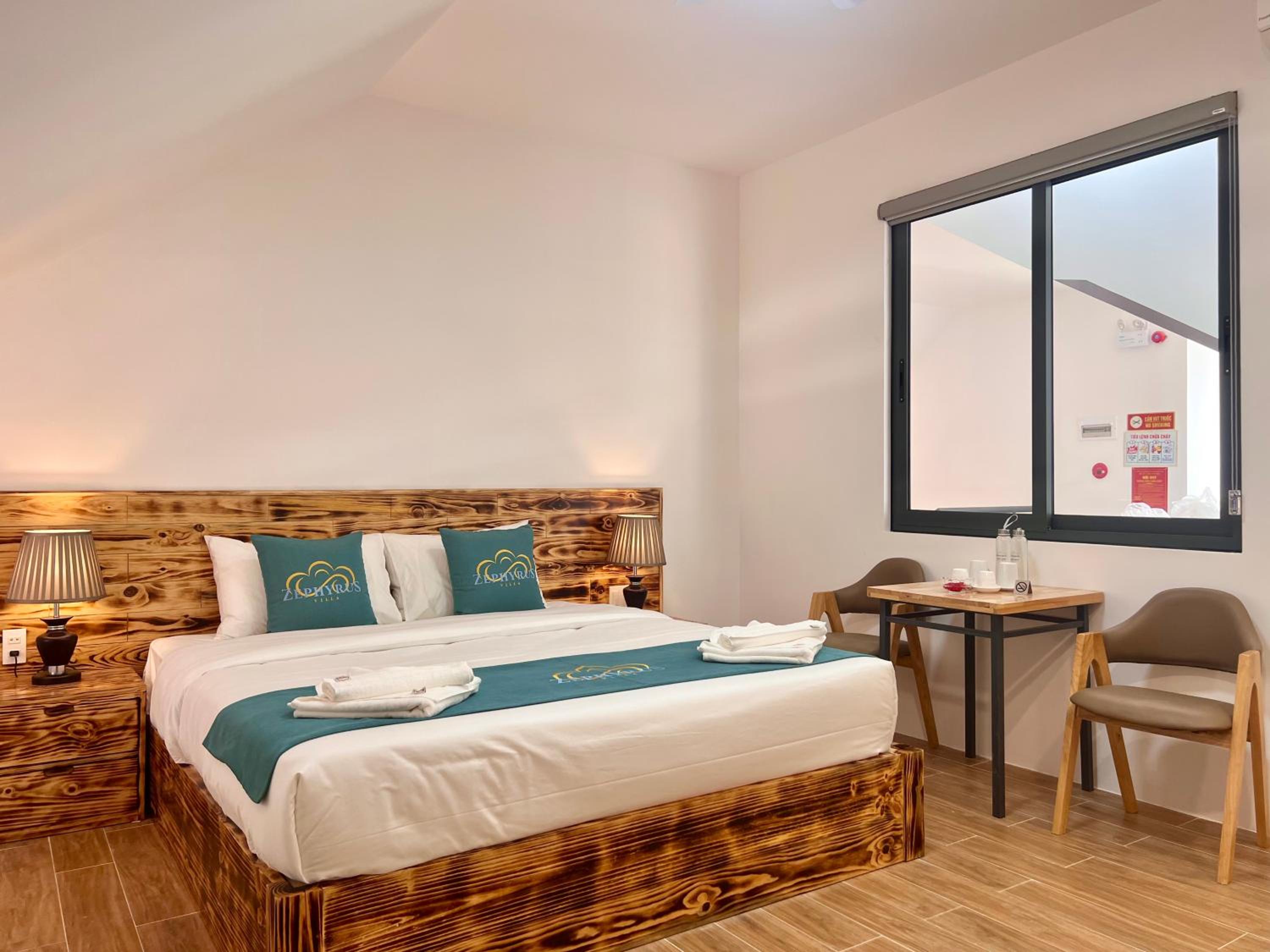Large Double Room photo 3