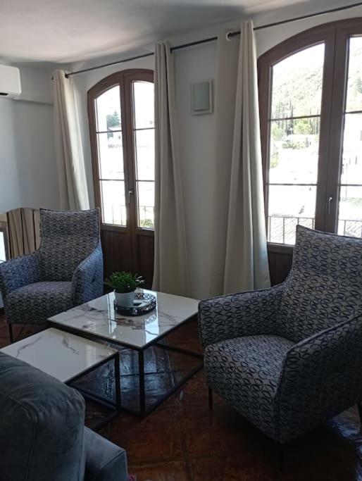 Casa de tres habitaciones