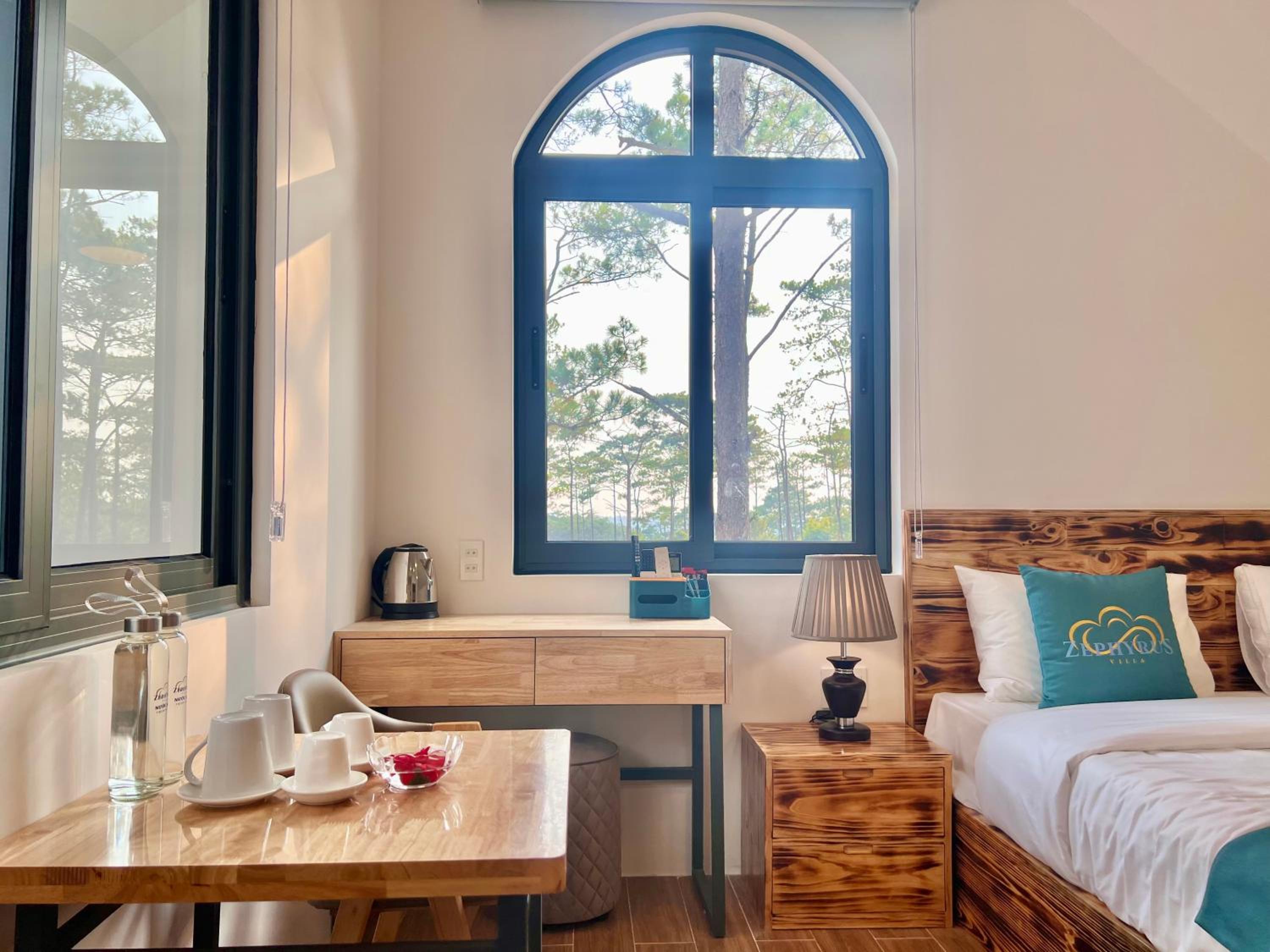 Large Double Room photo 1