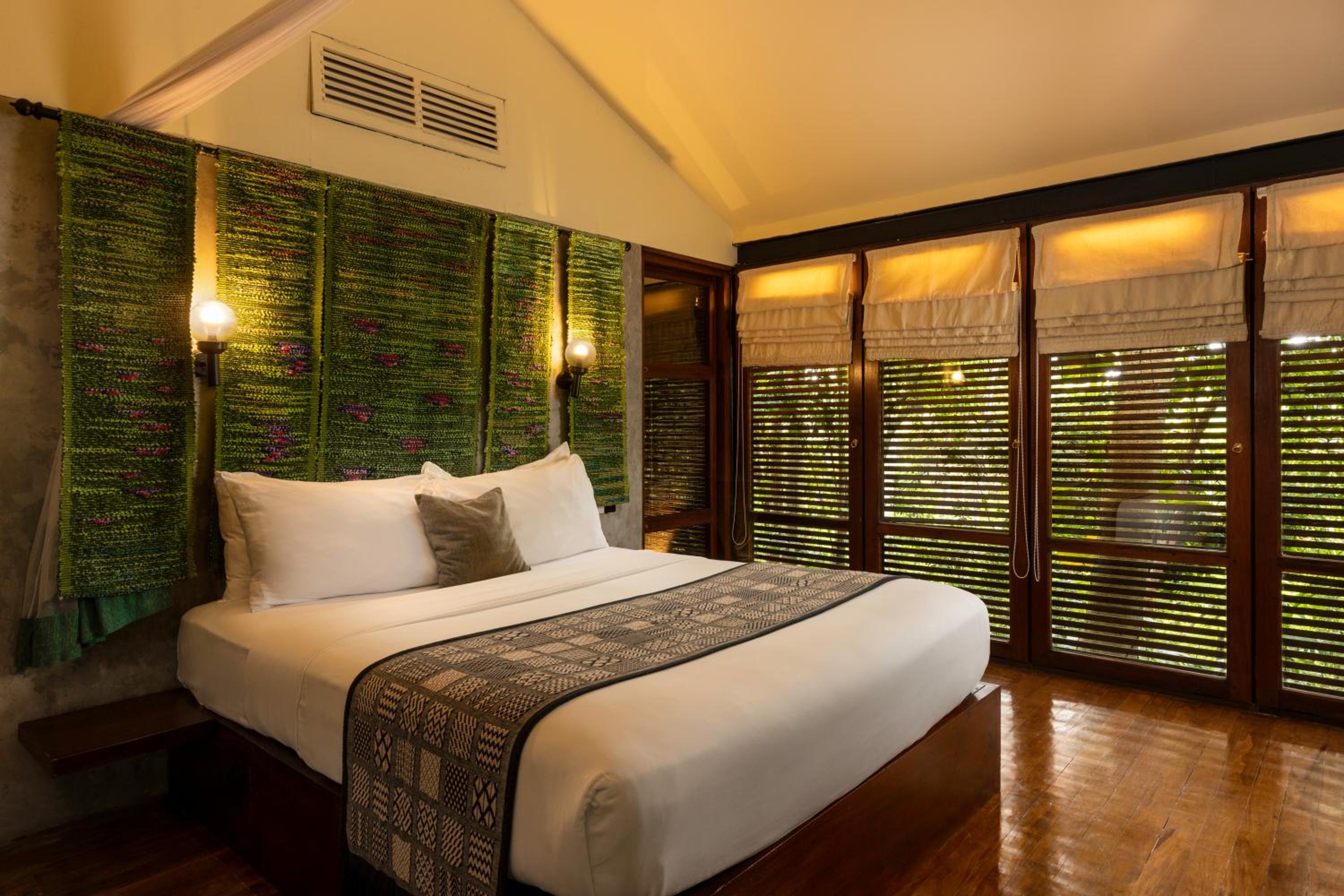 Dwelling with Plunge Pool