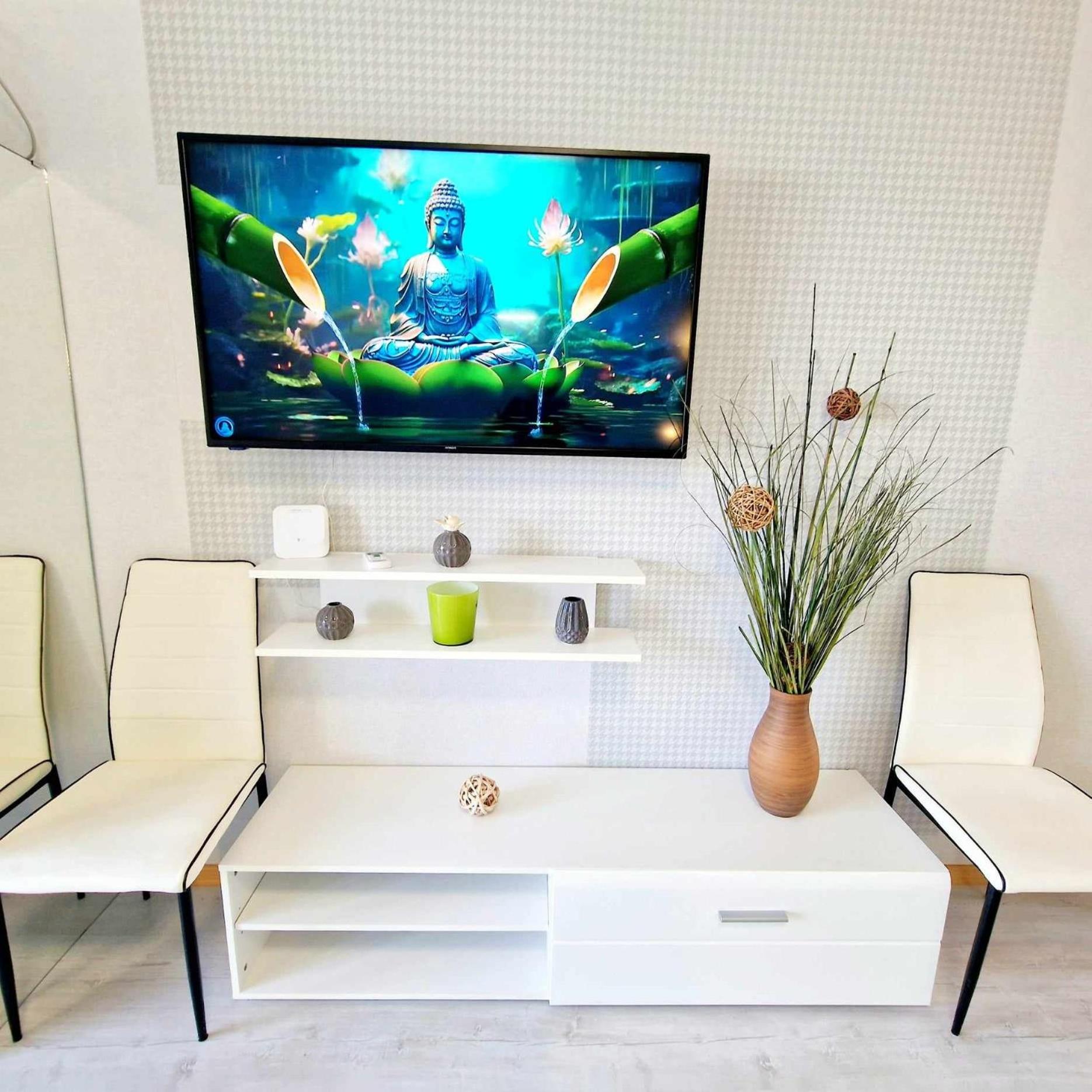 Apartment With Terrace photo 3