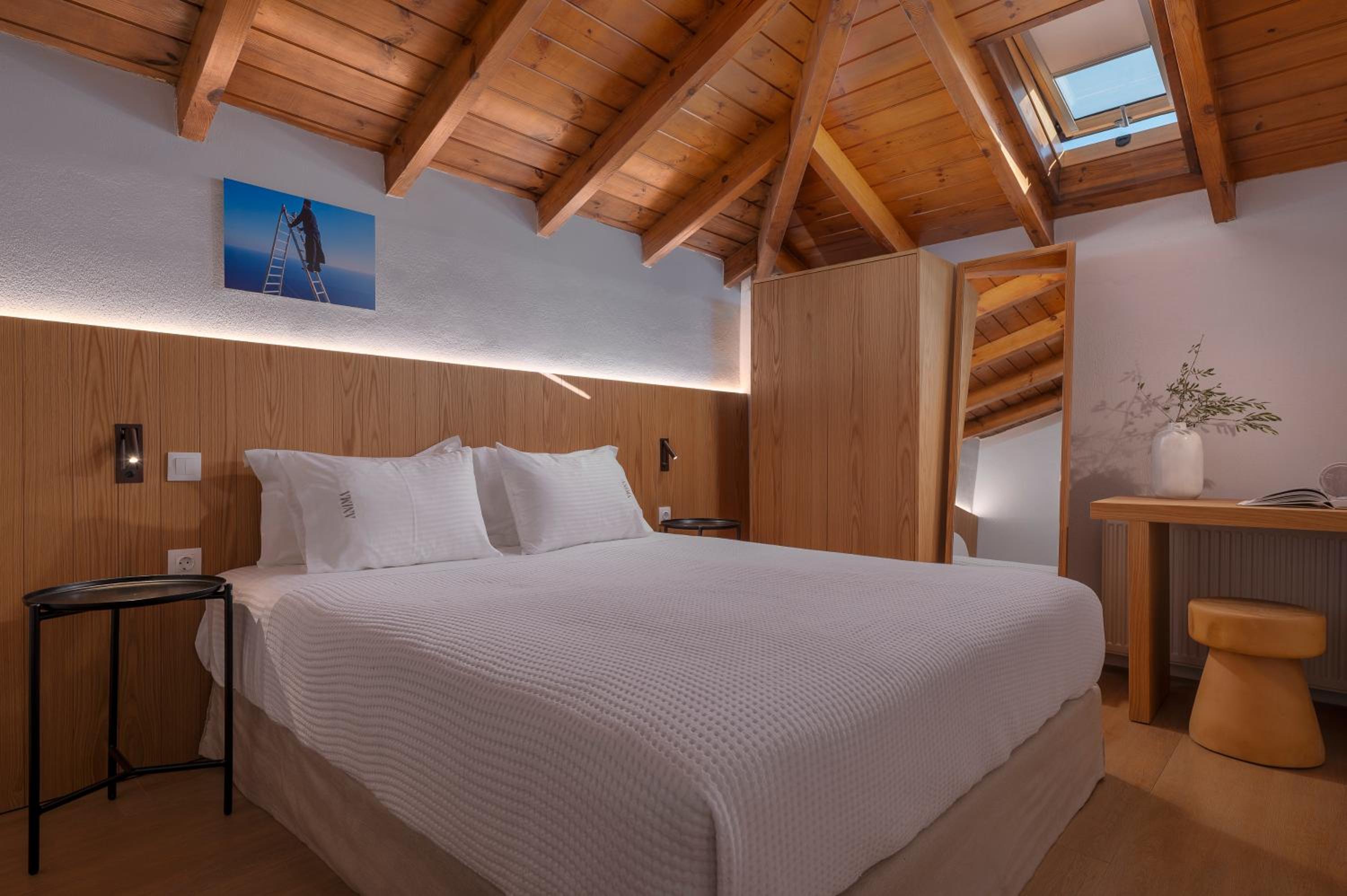 Anima 2 Bedroom Suite Sea View