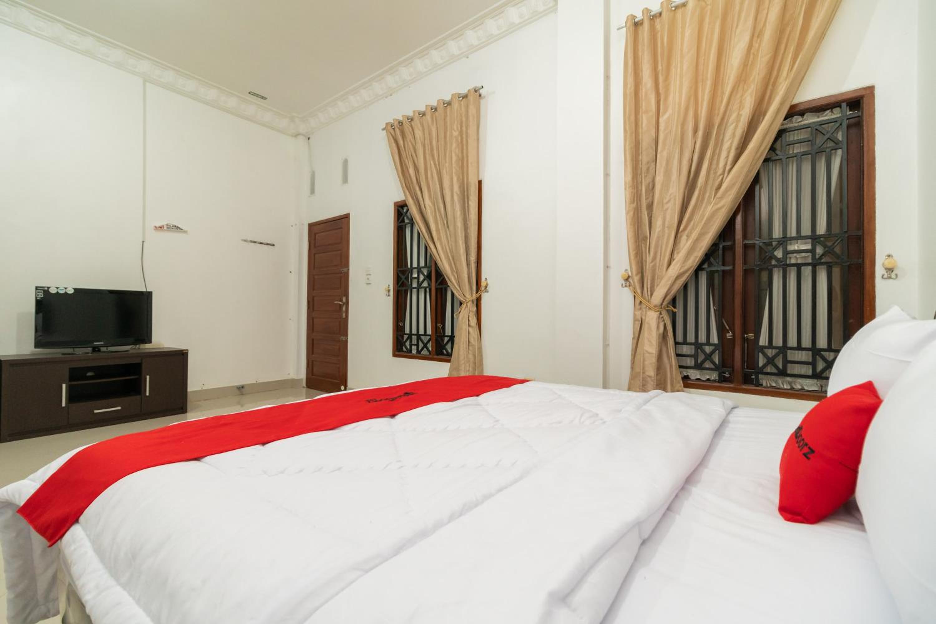 Suite - Photo 2