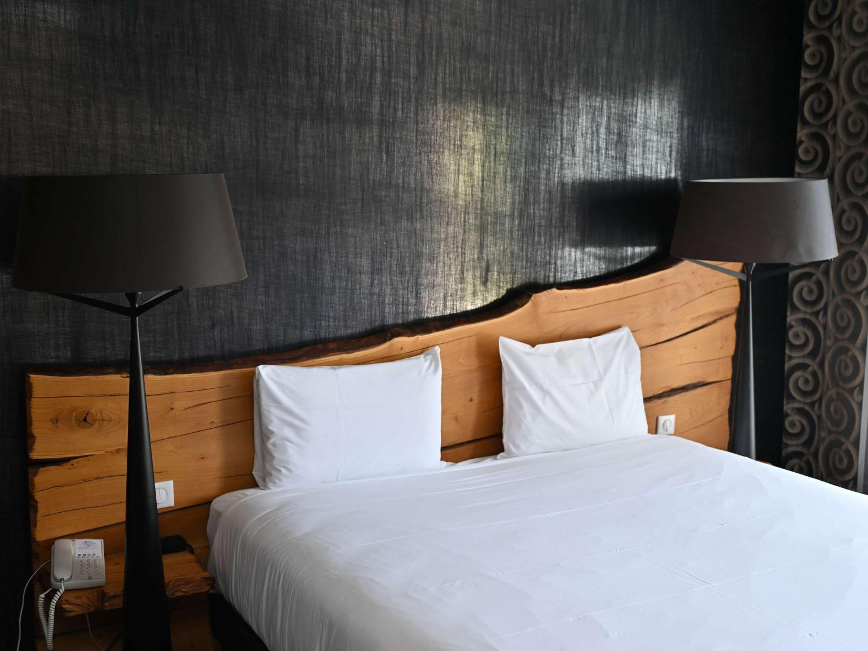 Standard Room with a King Bed - Photo 1