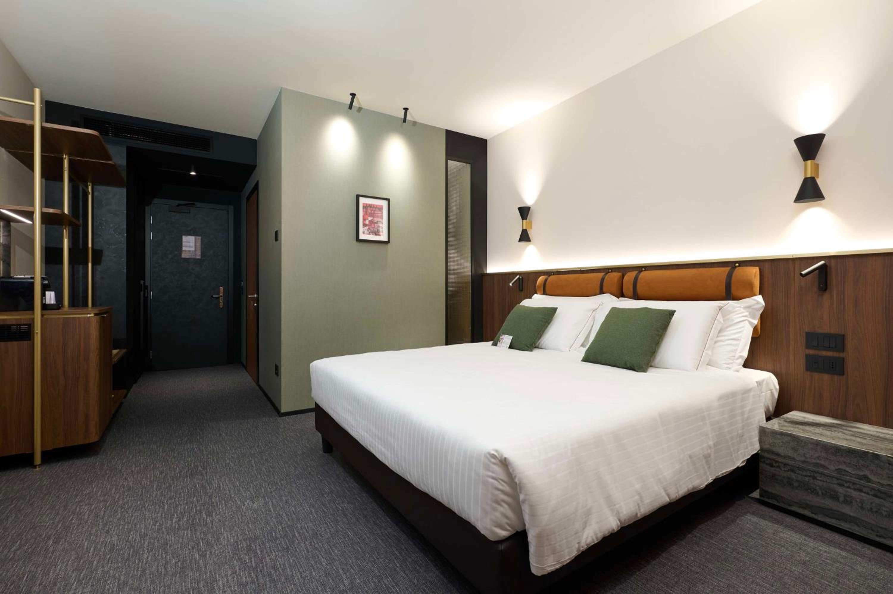 Deluxe King Room with Terrace - High Floor - Photo 2